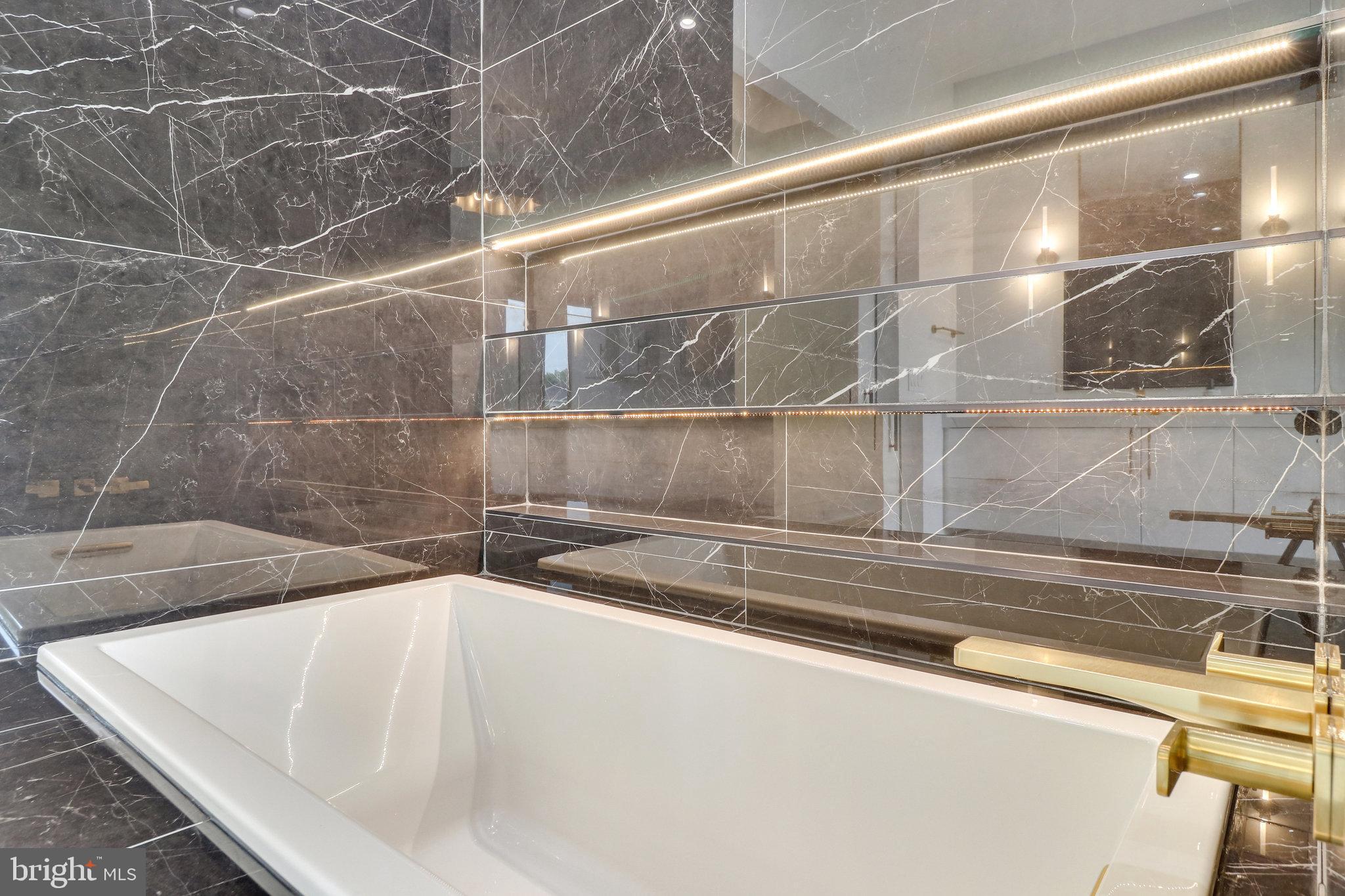 GEORGETOWN PIKE - Residential