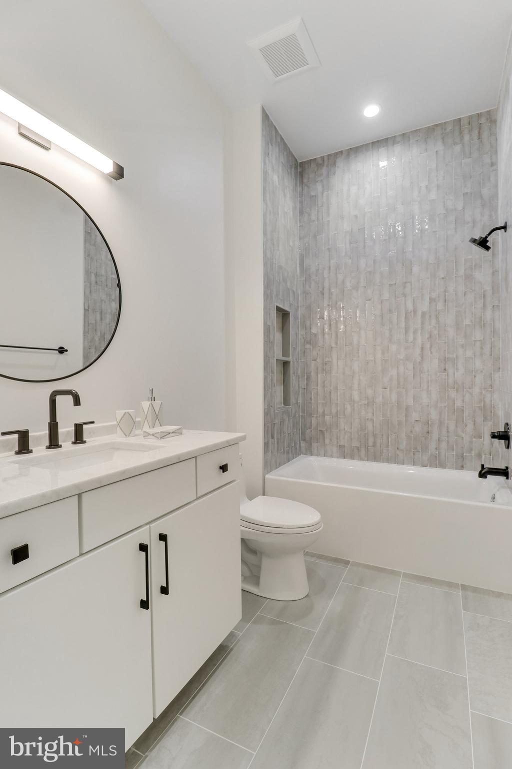 GEORGETOWN PIKE - Residential