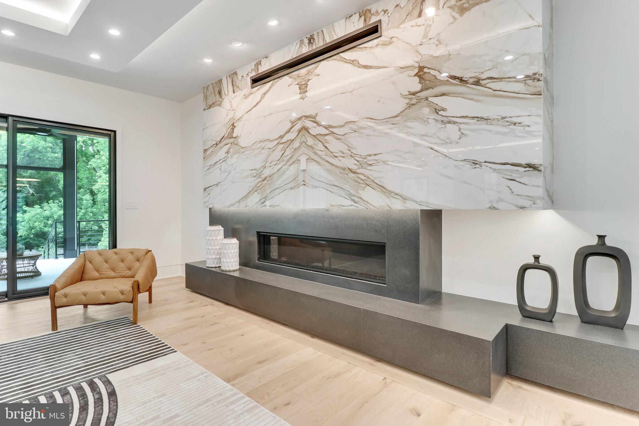 GEORGETOWN PIKE - Residential