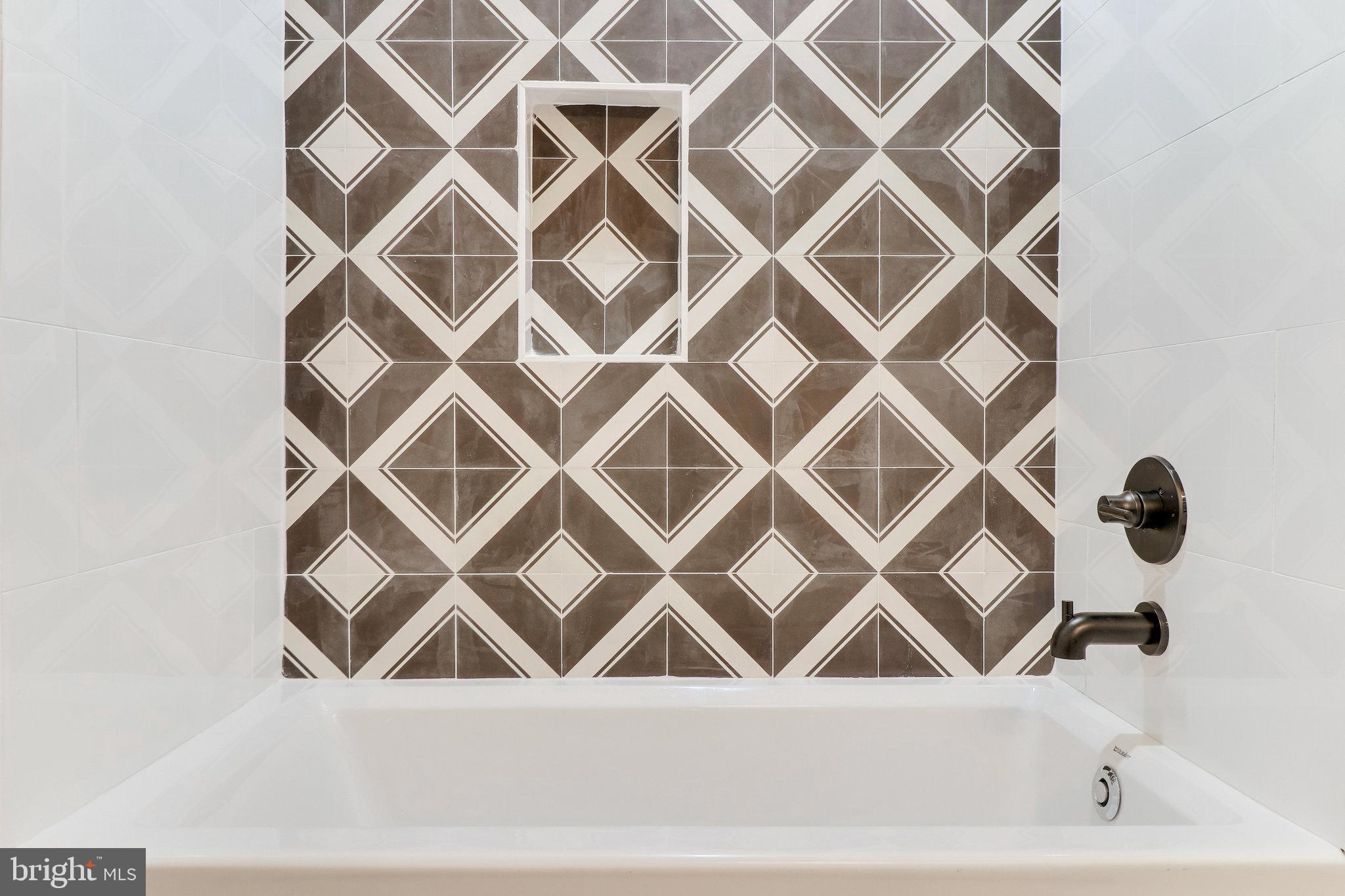 GEORGETOWN PIKE - Residential