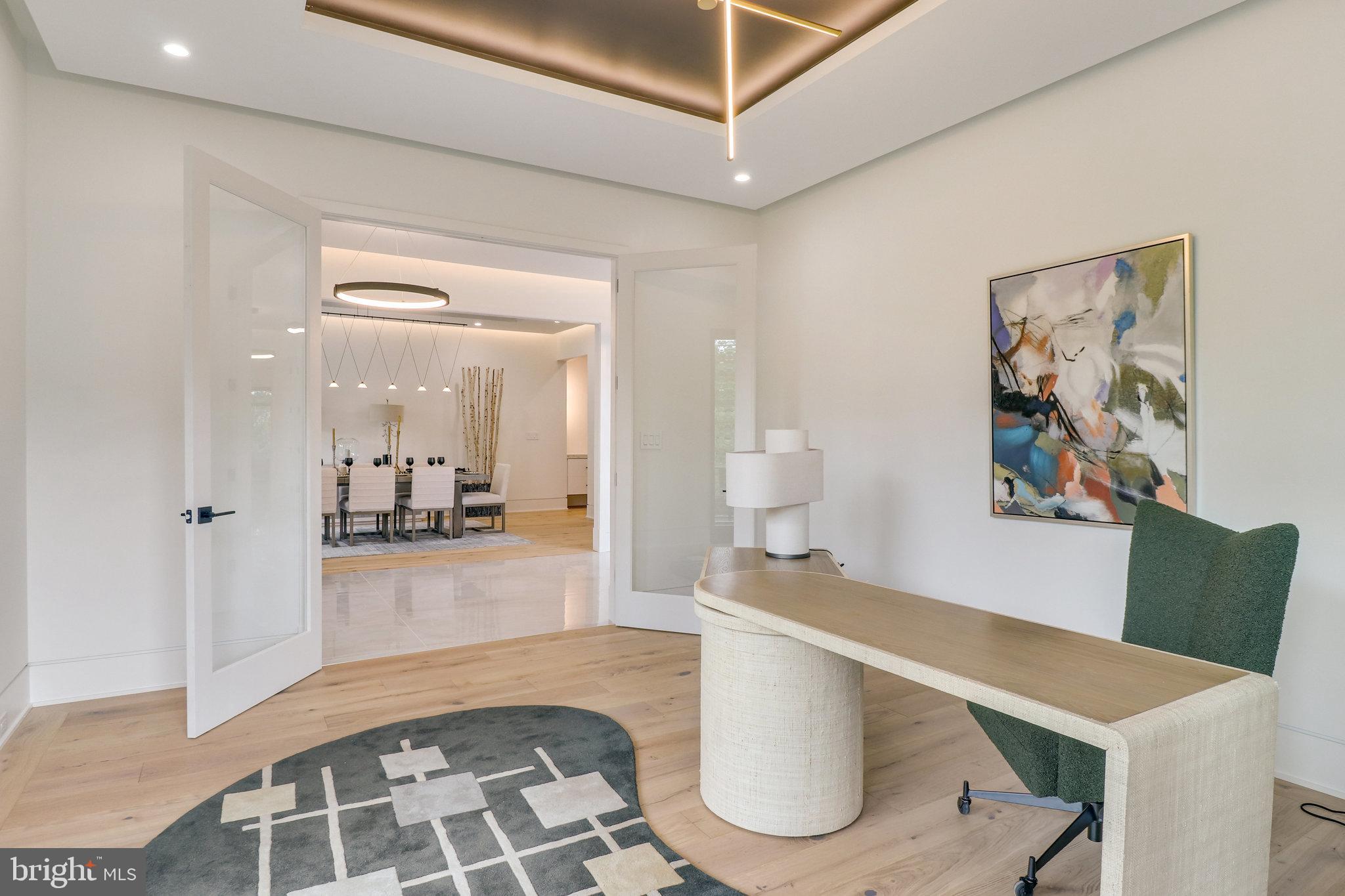 GEORGETOWN PIKE - Residential