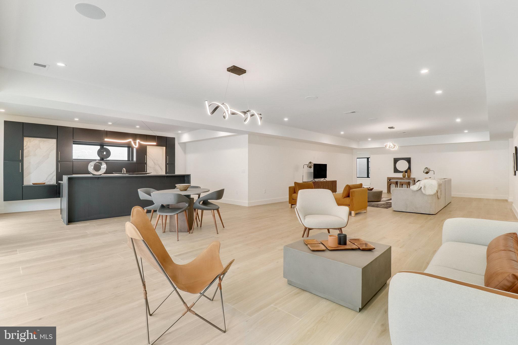 GEORGETOWN PIKE - Residential