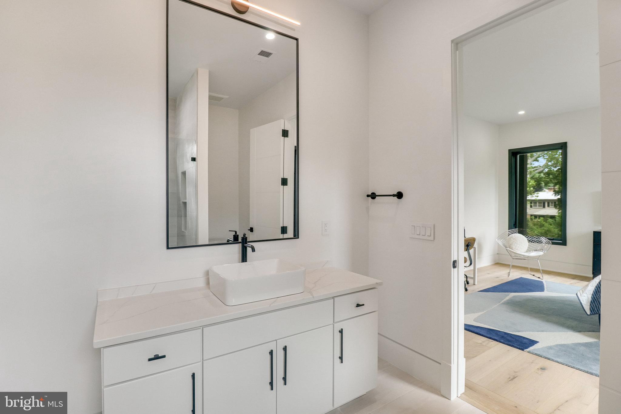 GEORGETOWN PIKE - Residential