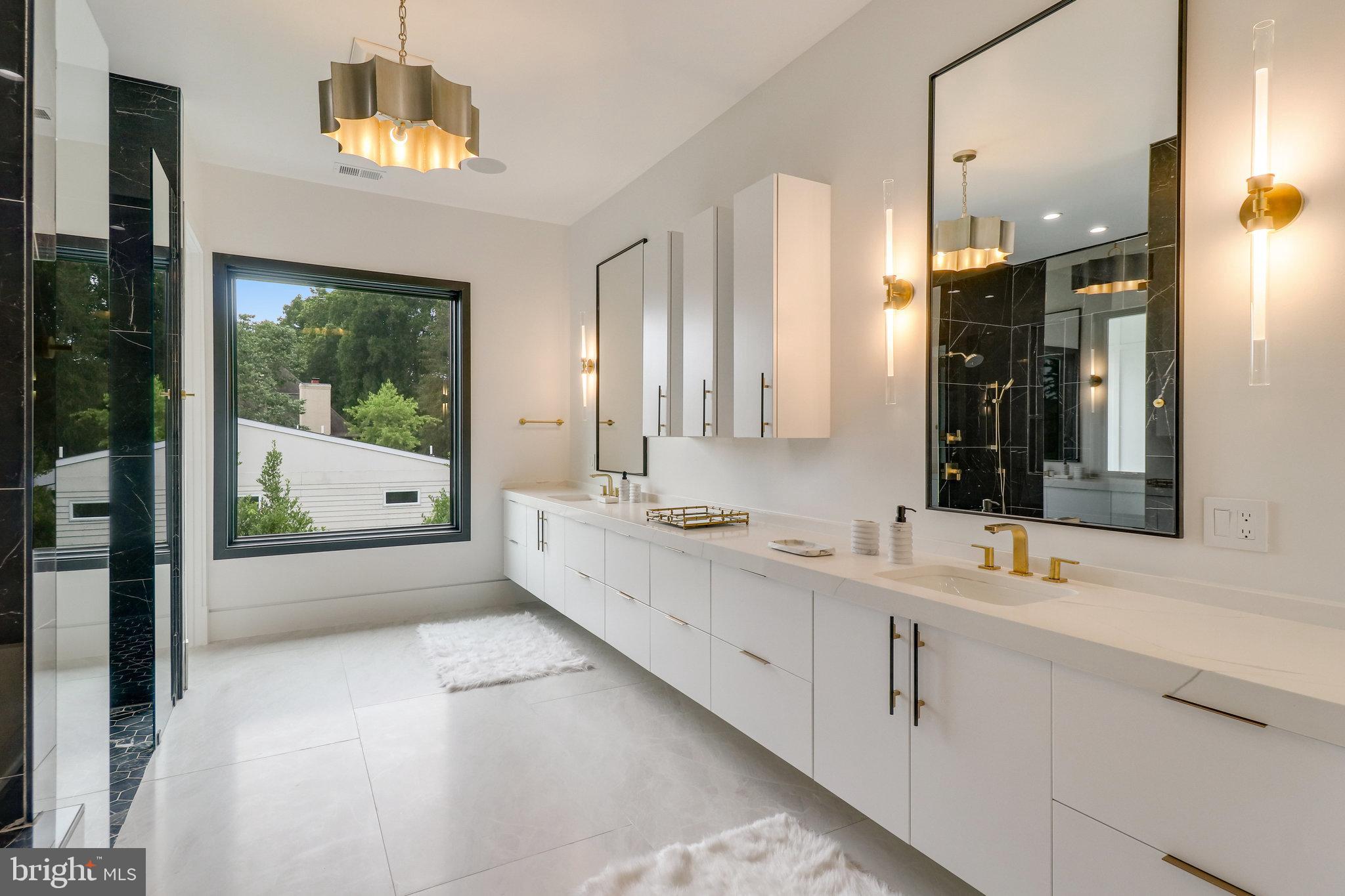 GEORGETOWN PIKE - Residential