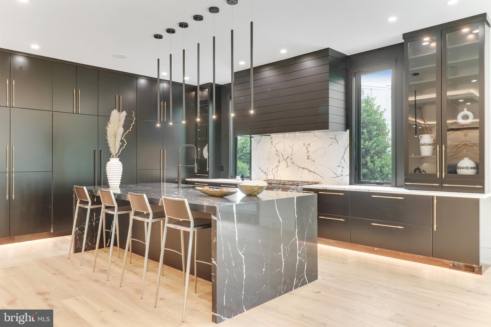 GEORGETOWN PIKE - Residential