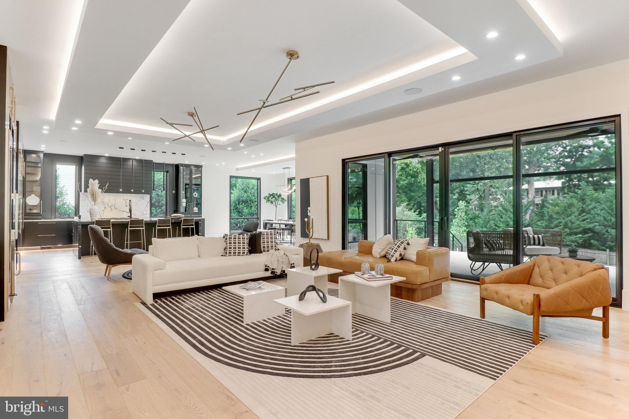 GEORGETOWN PIKE - Residential