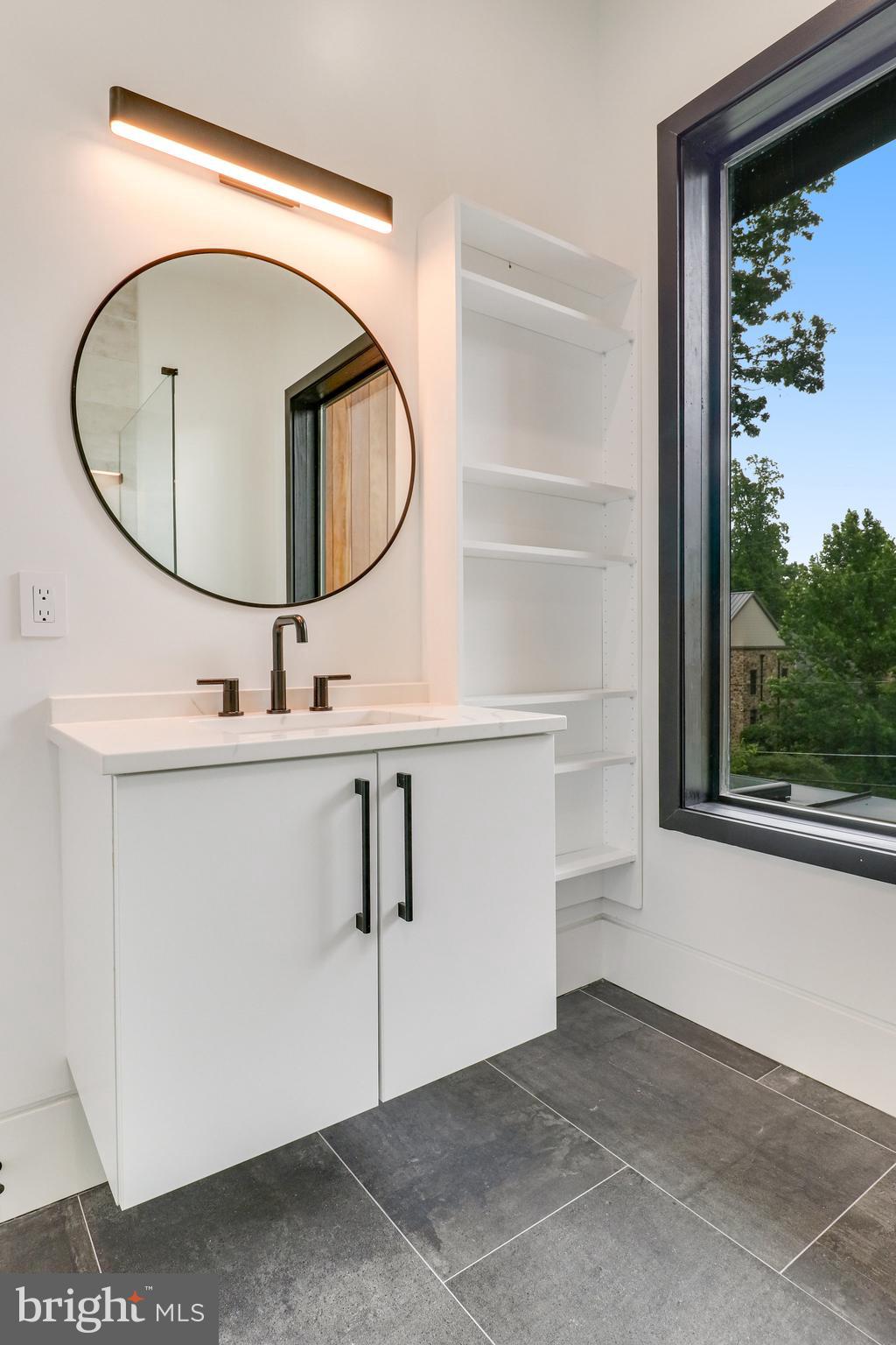 GEORGETOWN PIKE - Residential