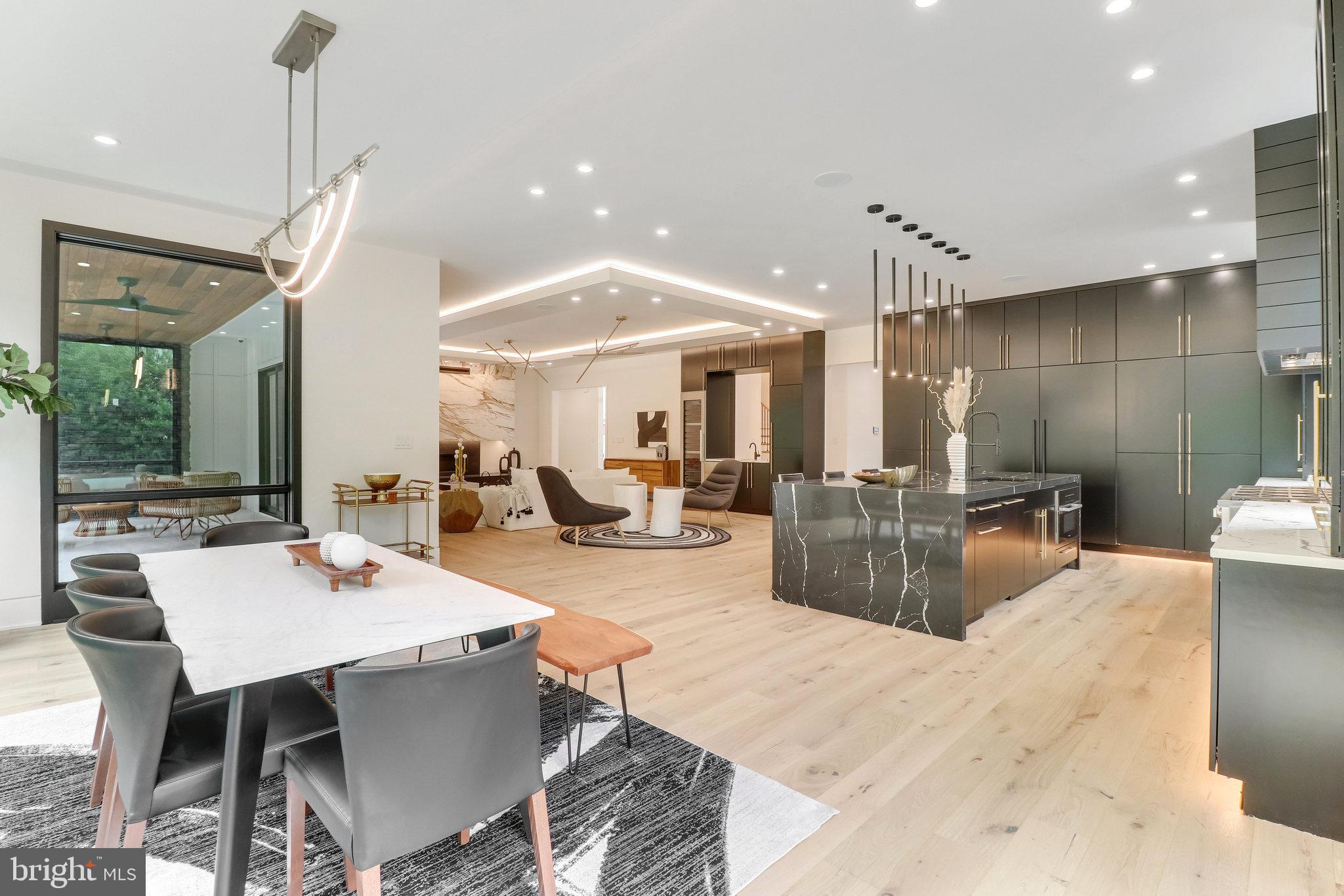 GEORGETOWN PIKE - Residential