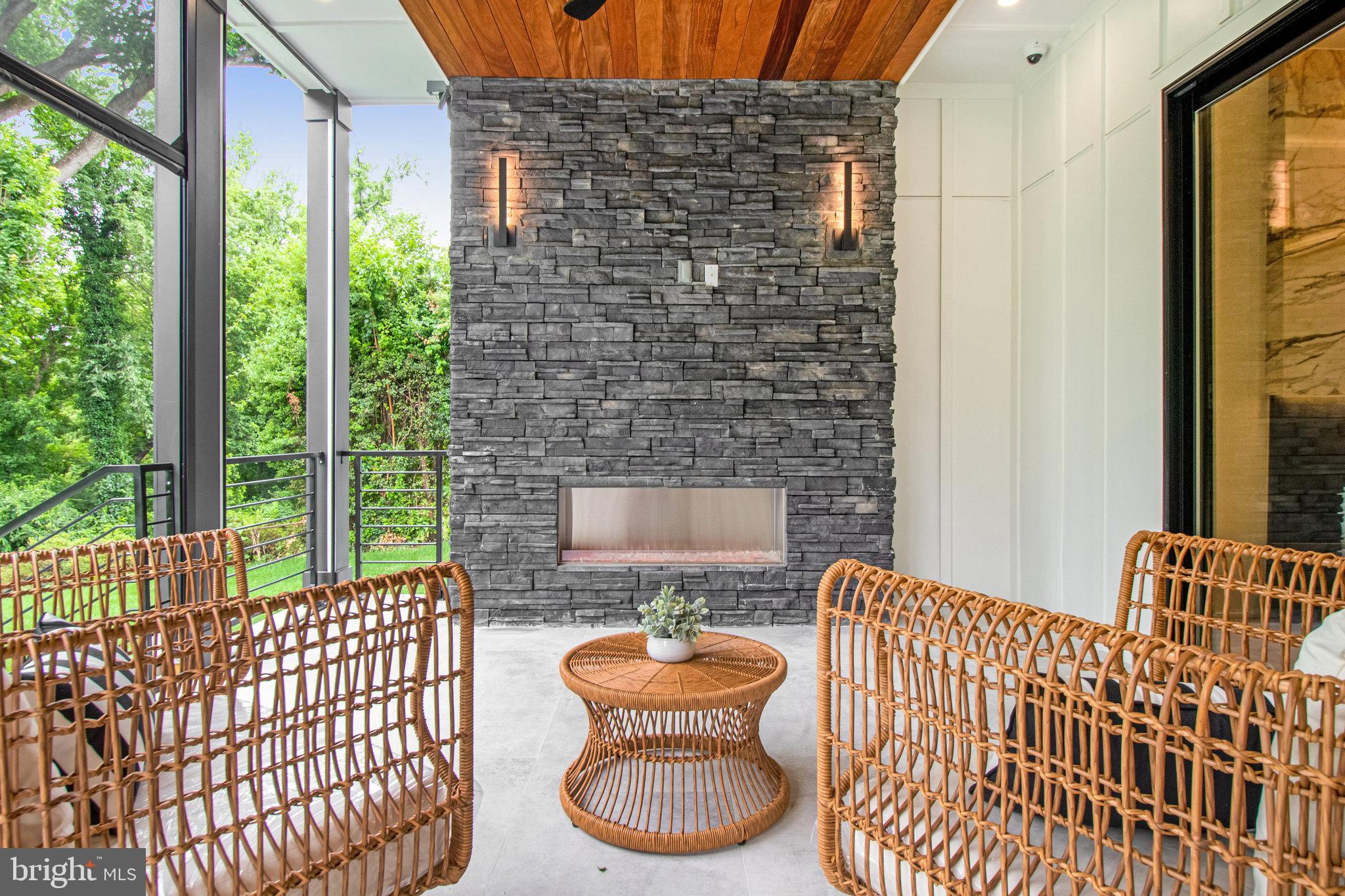 GEORGETOWN PIKE - Residential