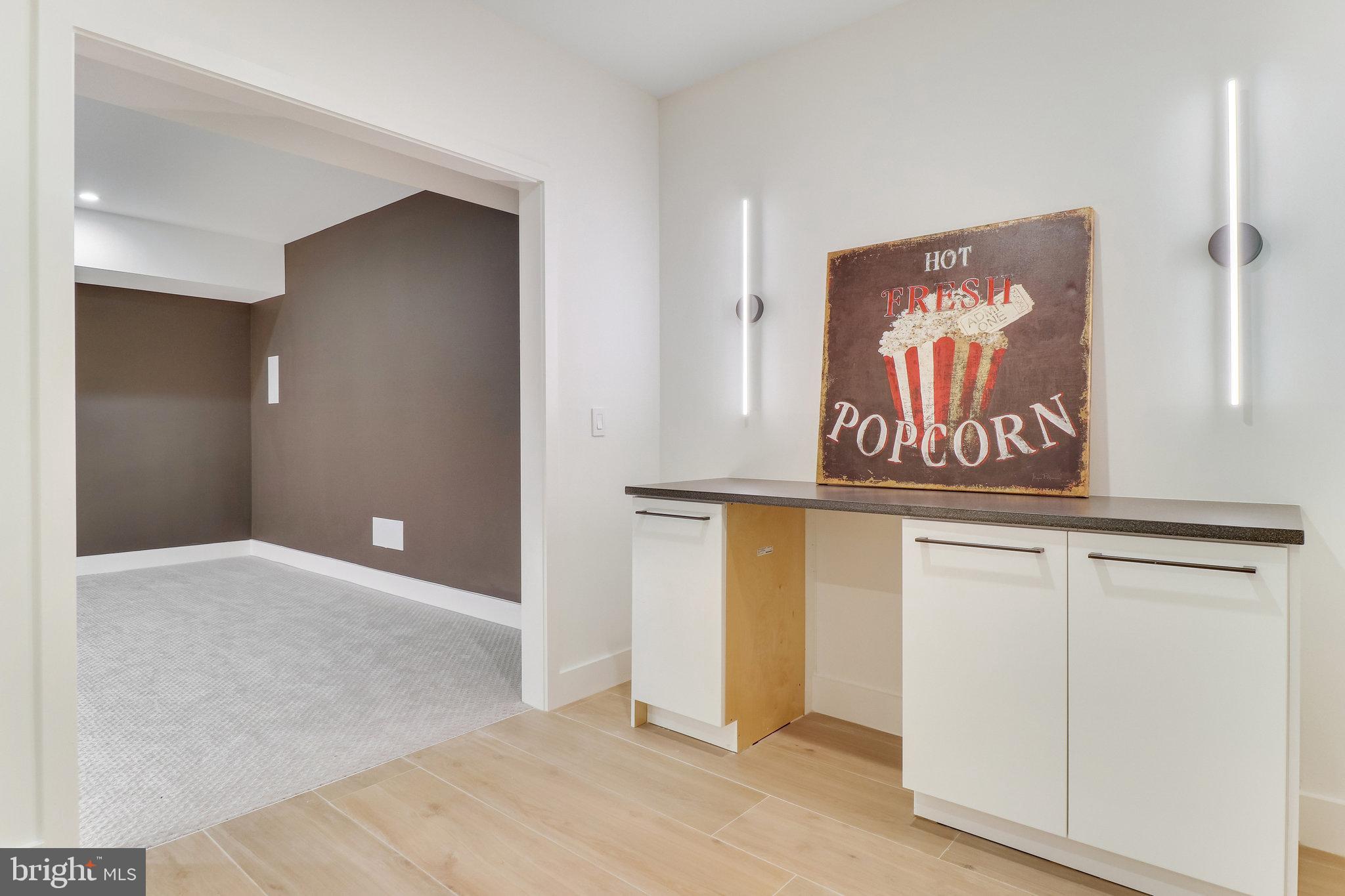 GEORGETOWN PIKE - Residential