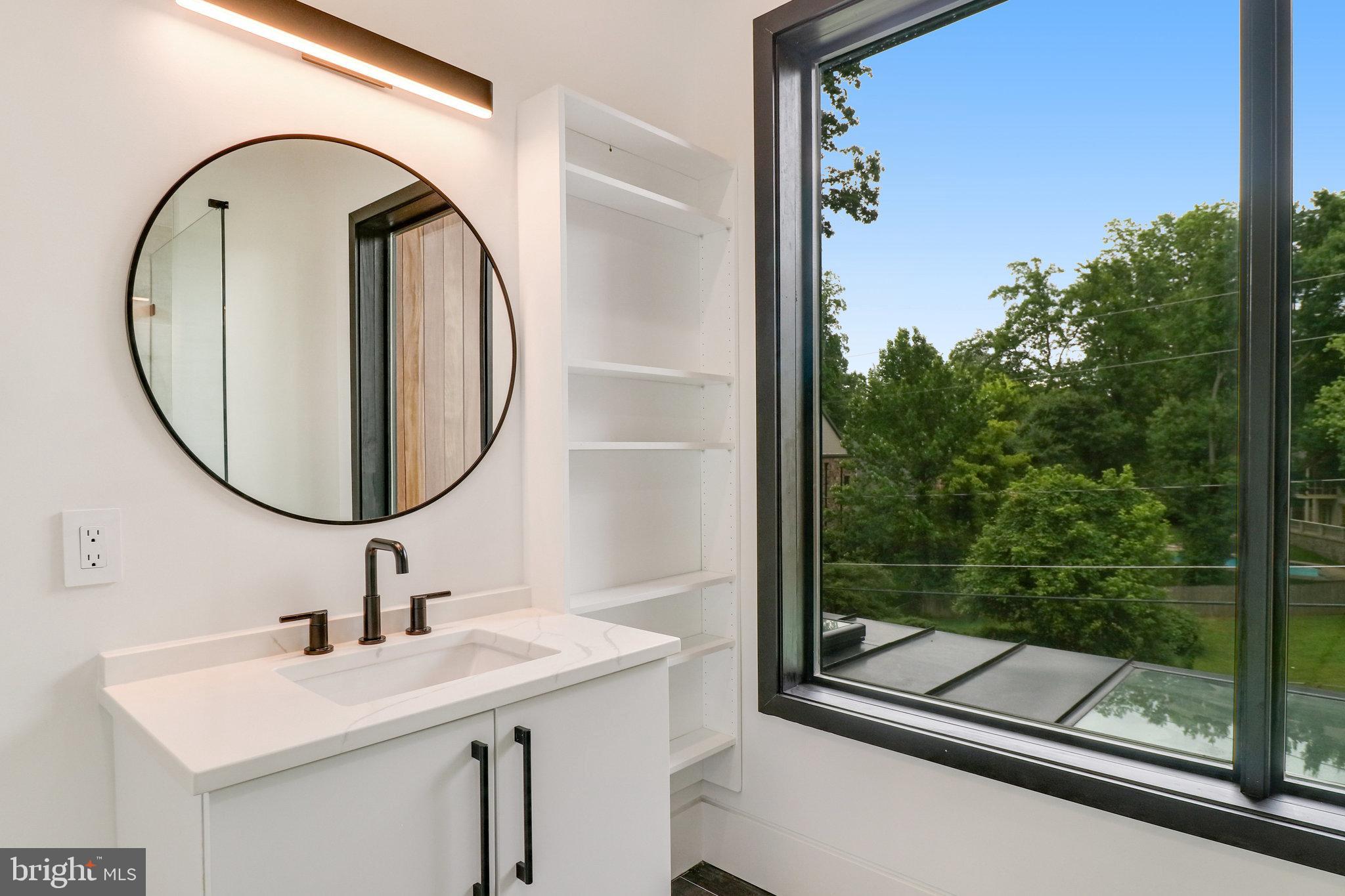 GEORGETOWN PIKE - Residential