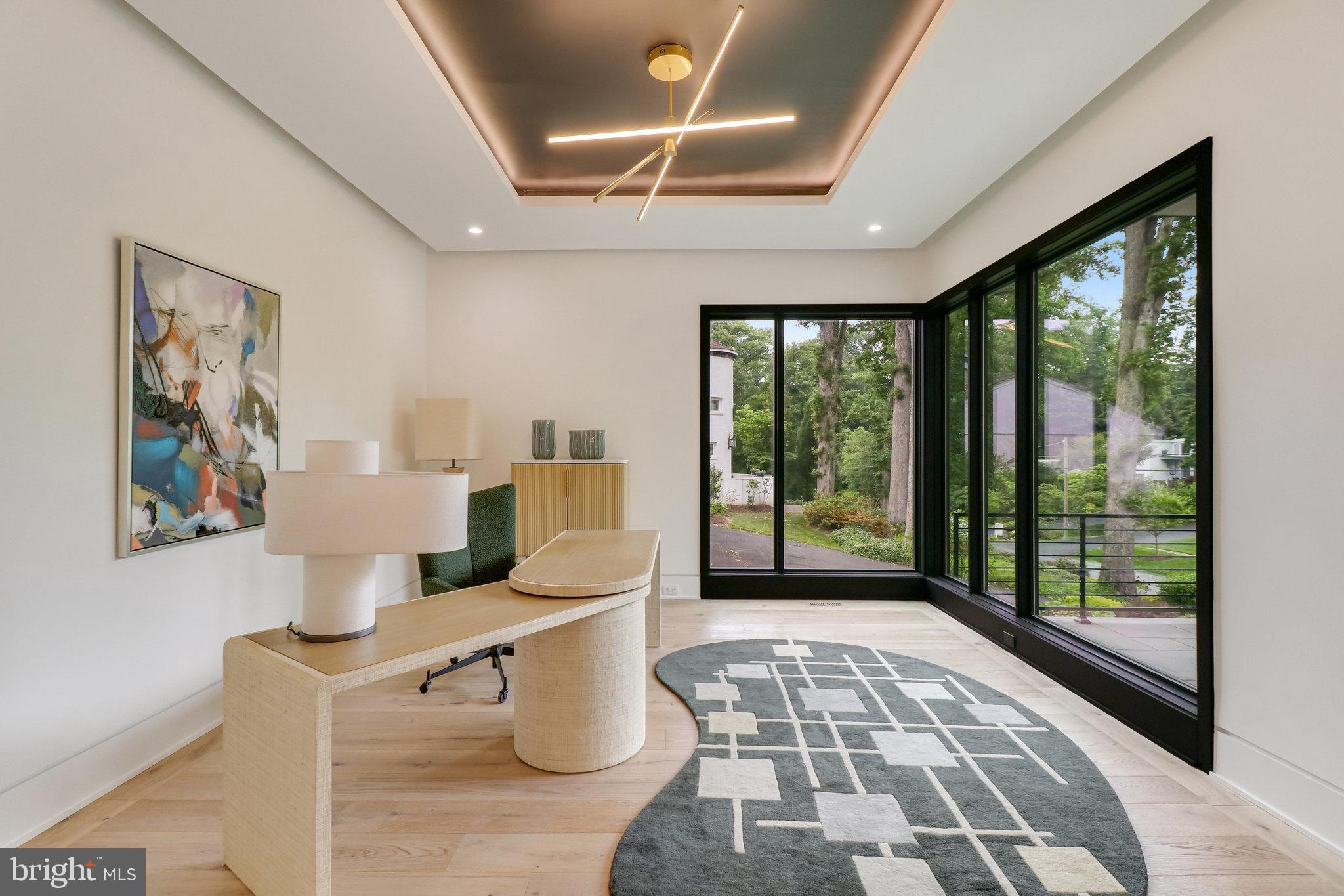 GEORGETOWN PIKE - Residential