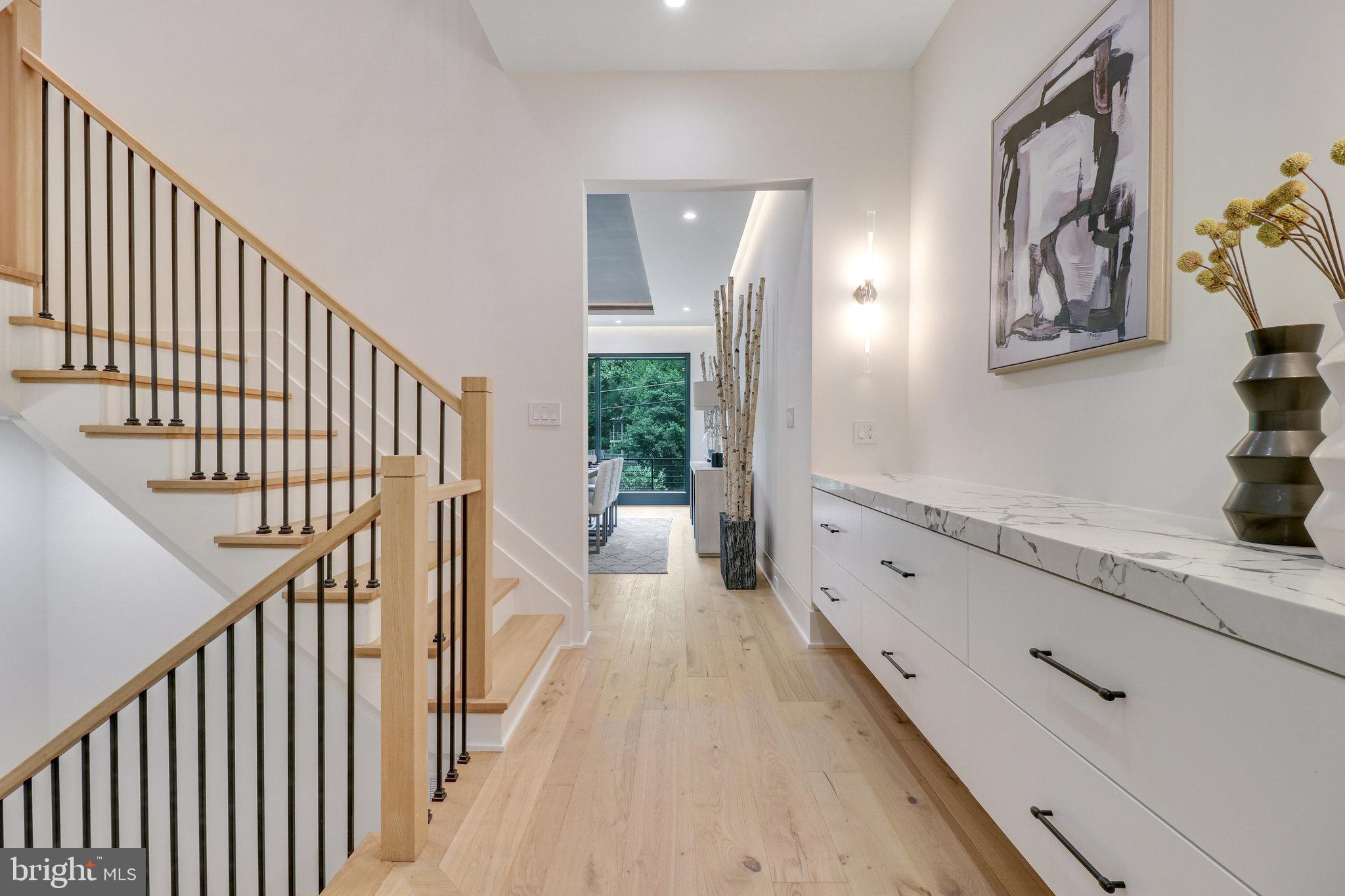 GEORGETOWN PIKE - Residential