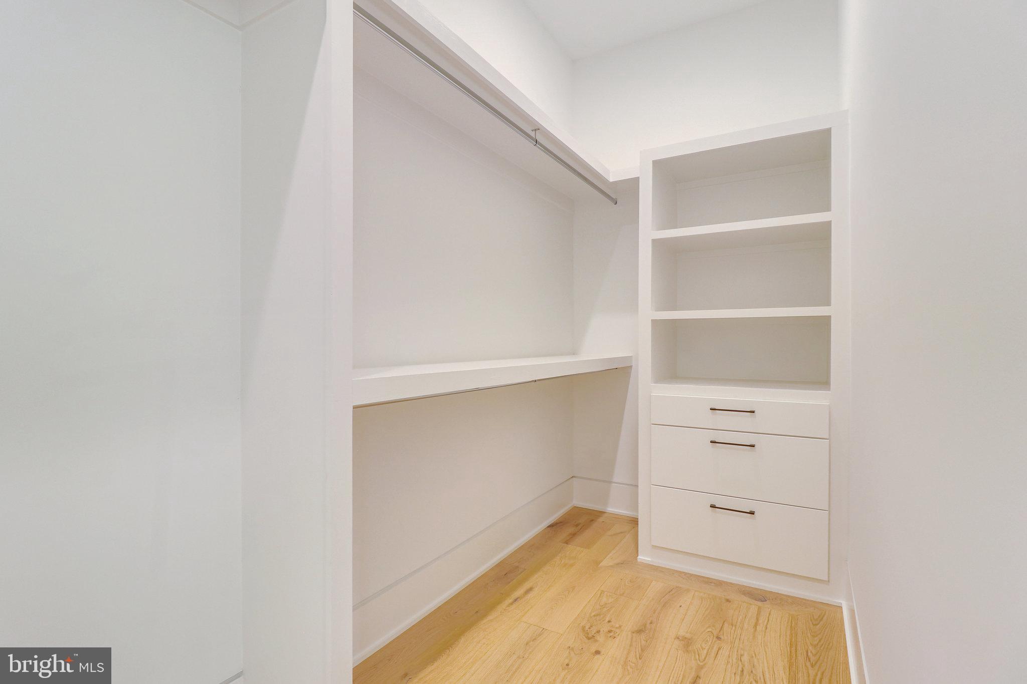 GEORGETOWN PIKE - Residential