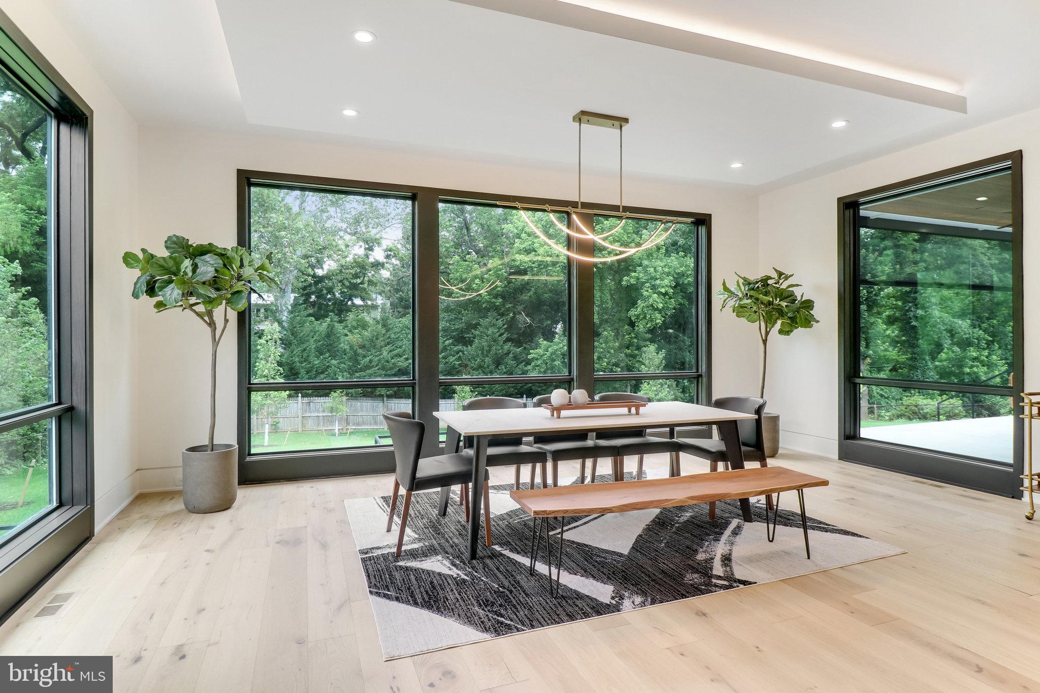 GEORGETOWN PIKE - Residential