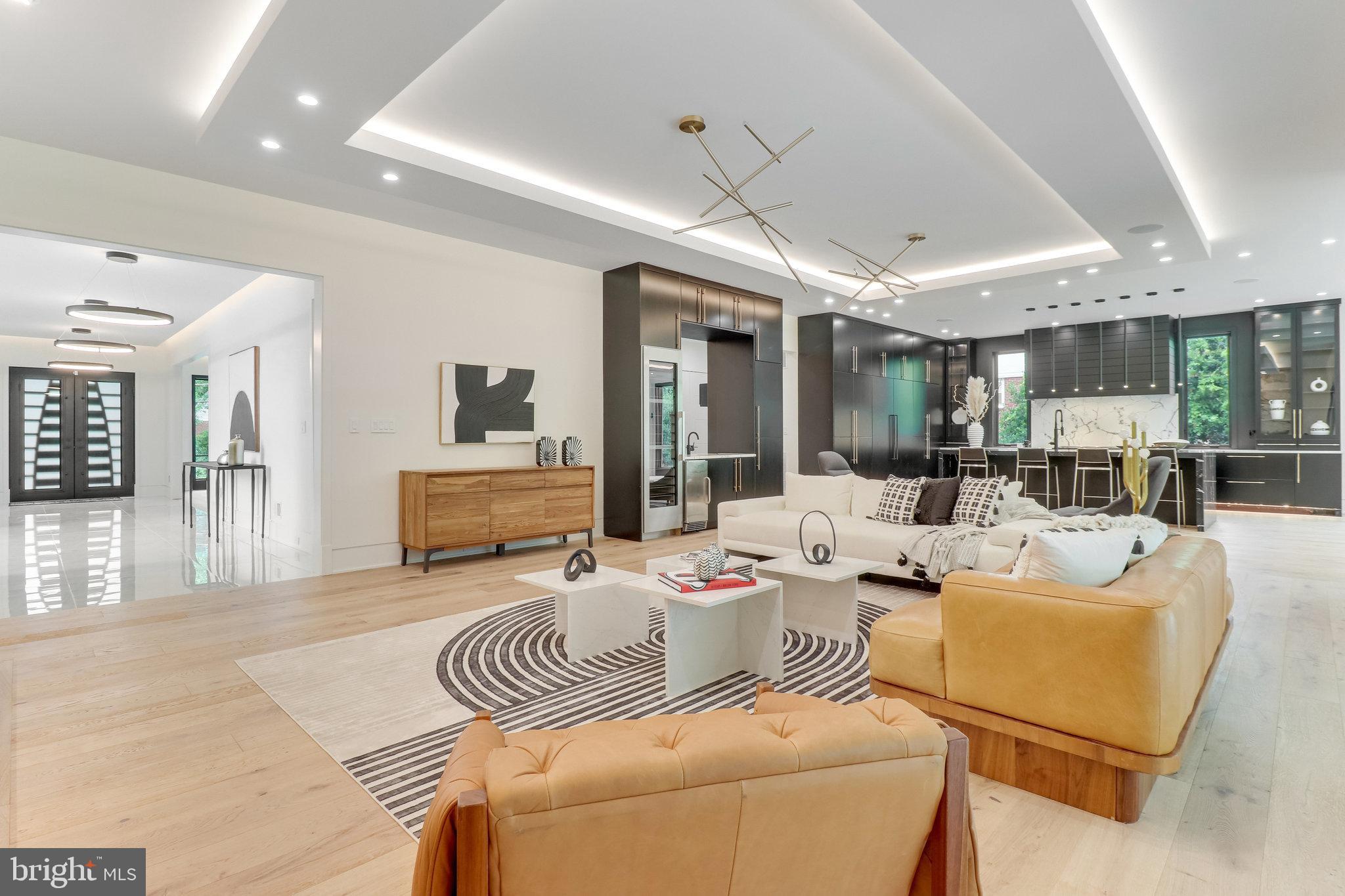 GEORGETOWN PIKE - Residential