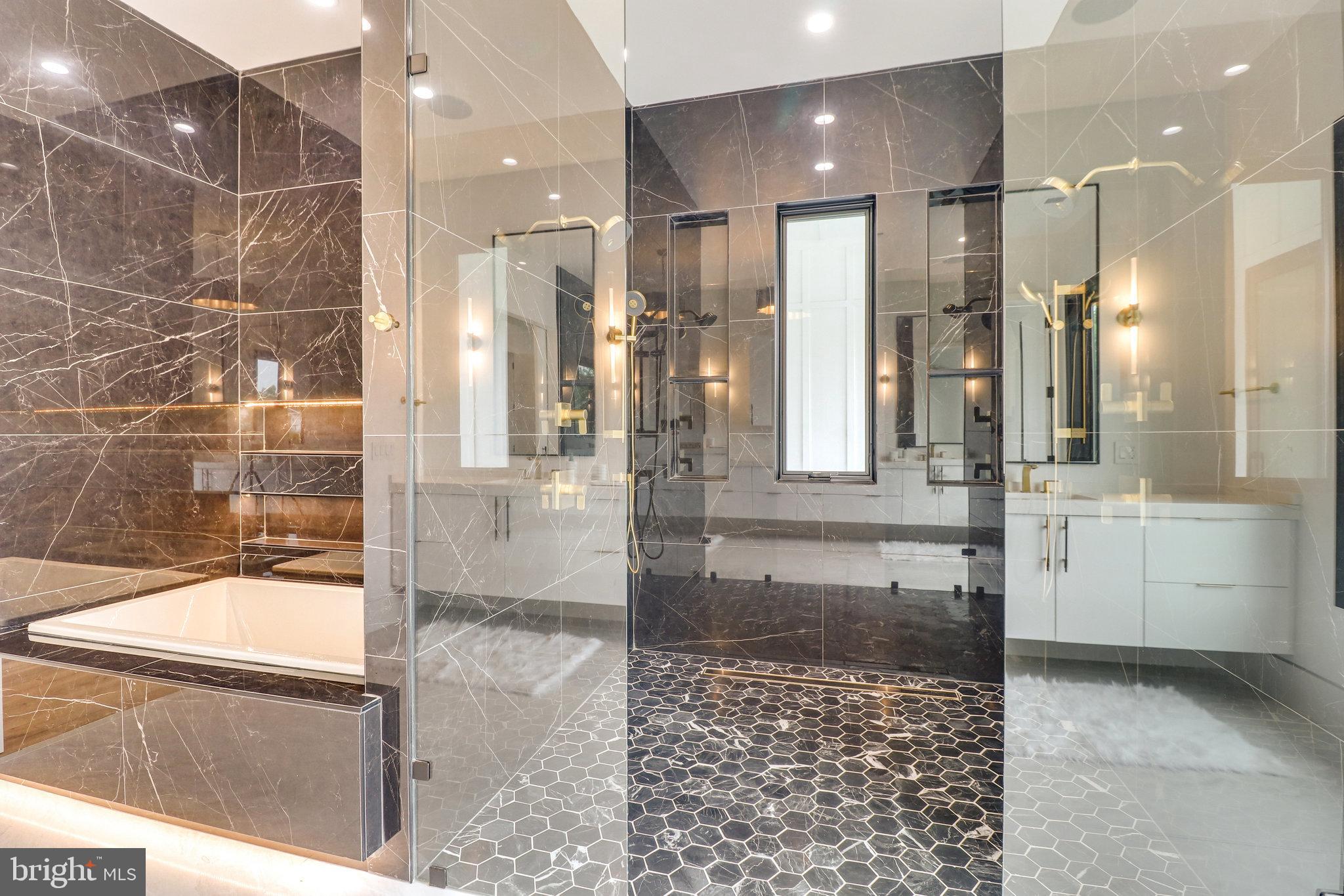 GEORGETOWN PIKE - Residential