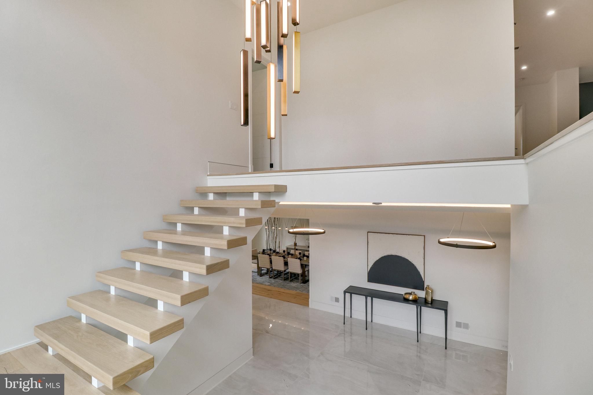 GEORGETOWN PIKE - Residential