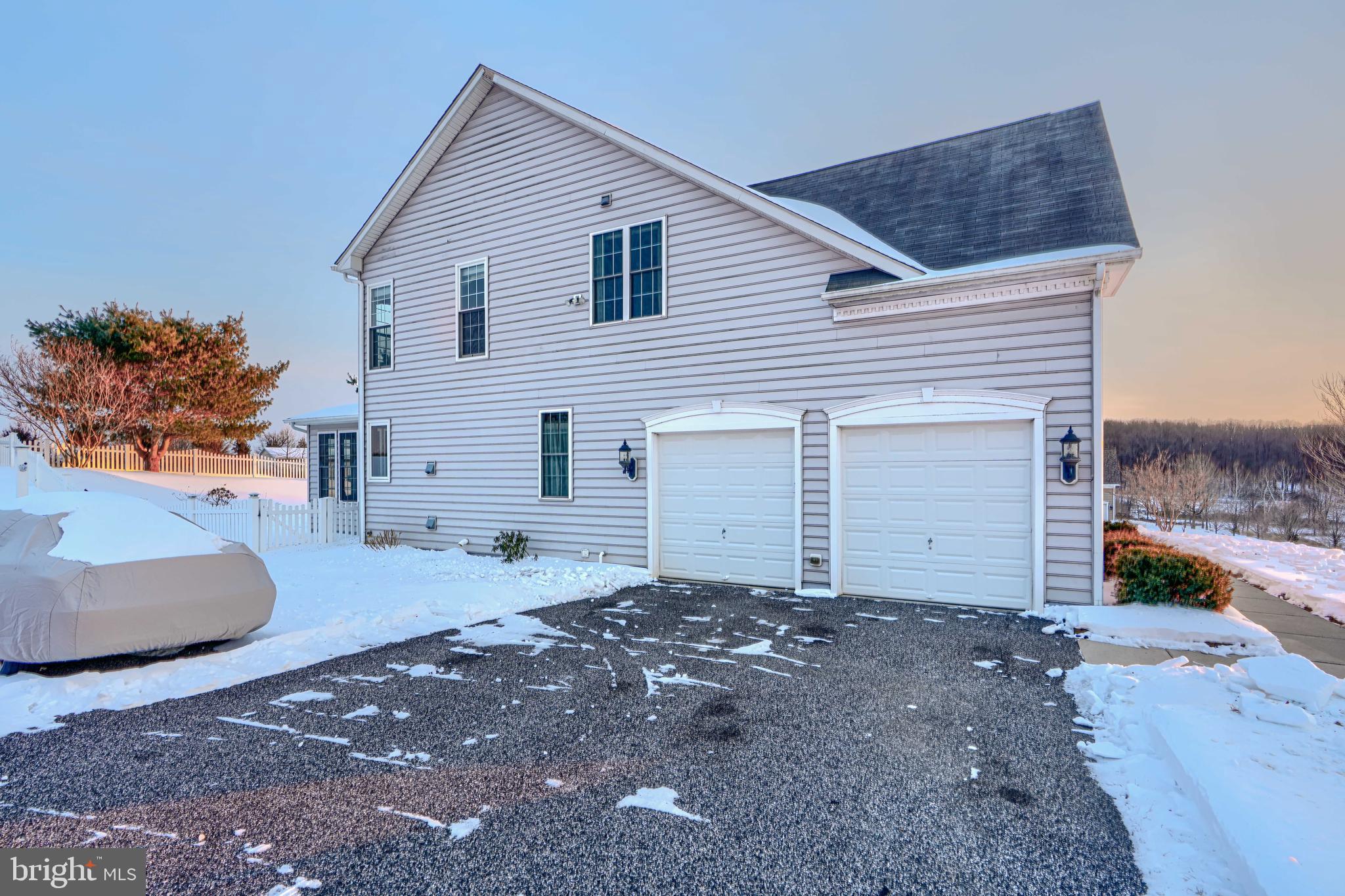 LAKESIDE FARMS - Residential