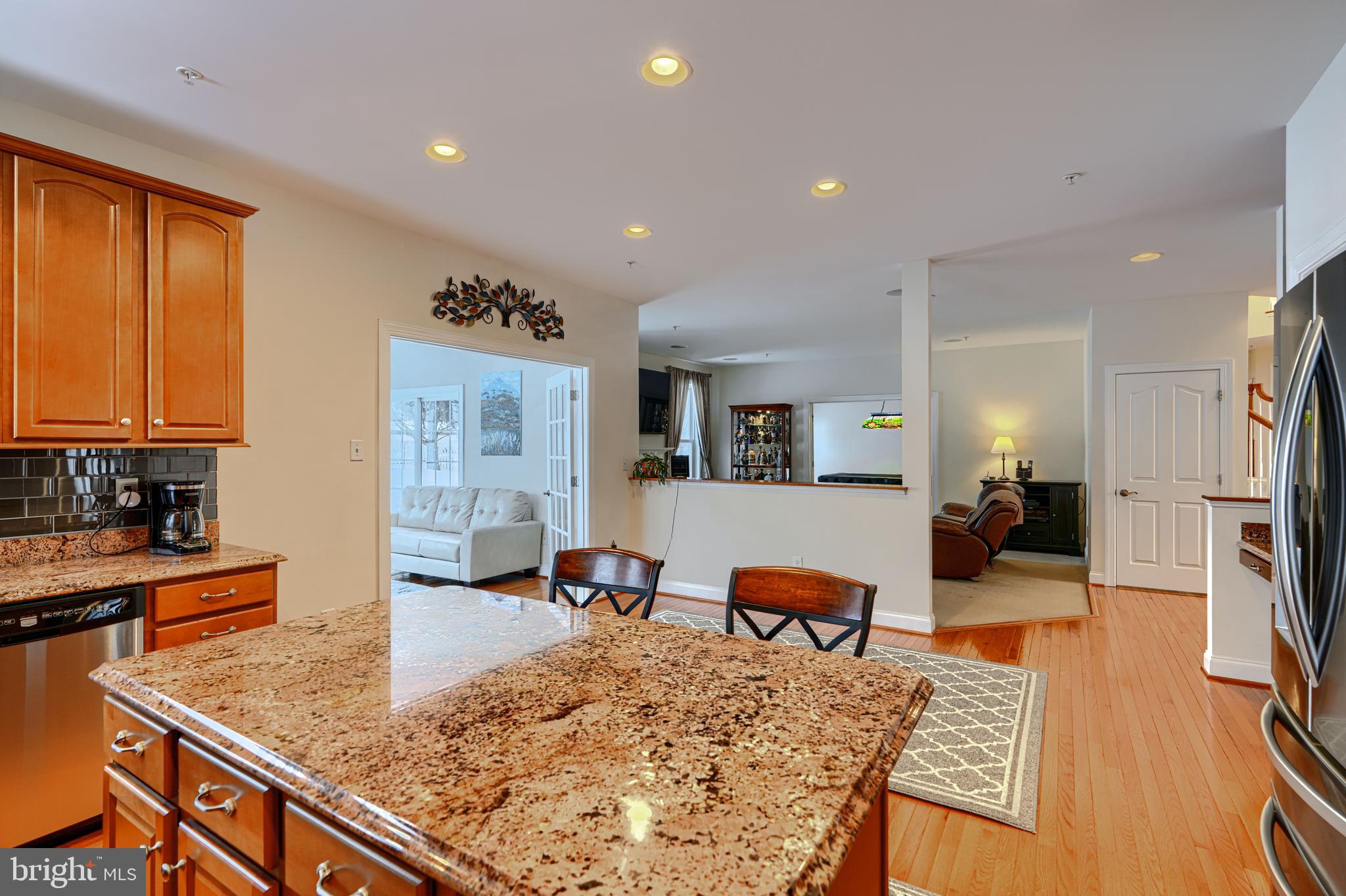 LAKESIDE FARMS - Residential