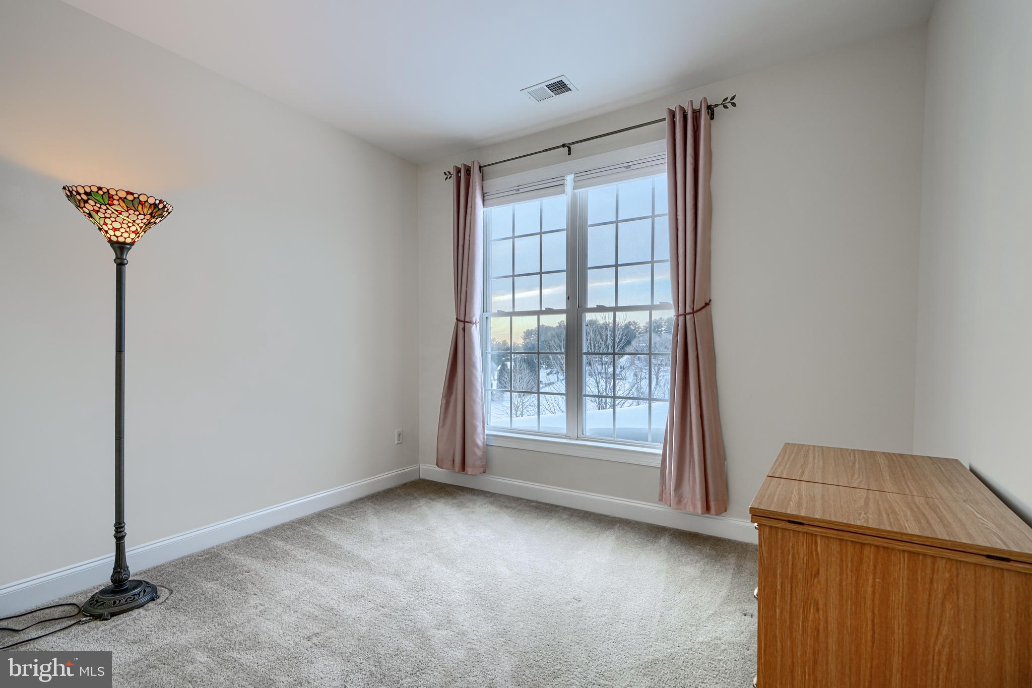 LAKESIDE FARMS - Residential