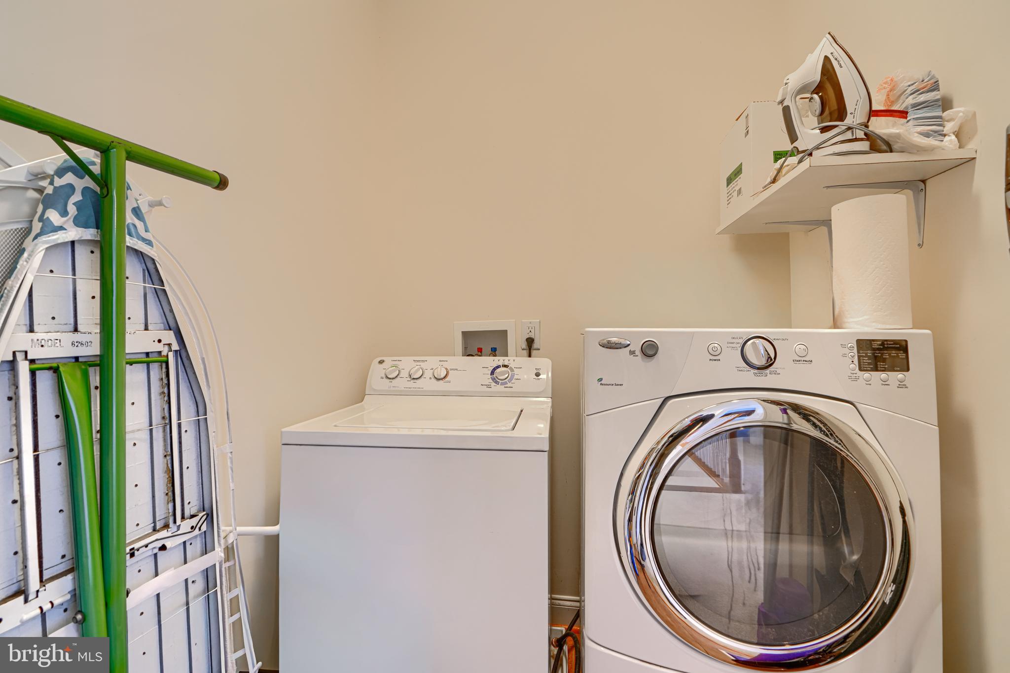 LAKESIDE FARMS - Residential