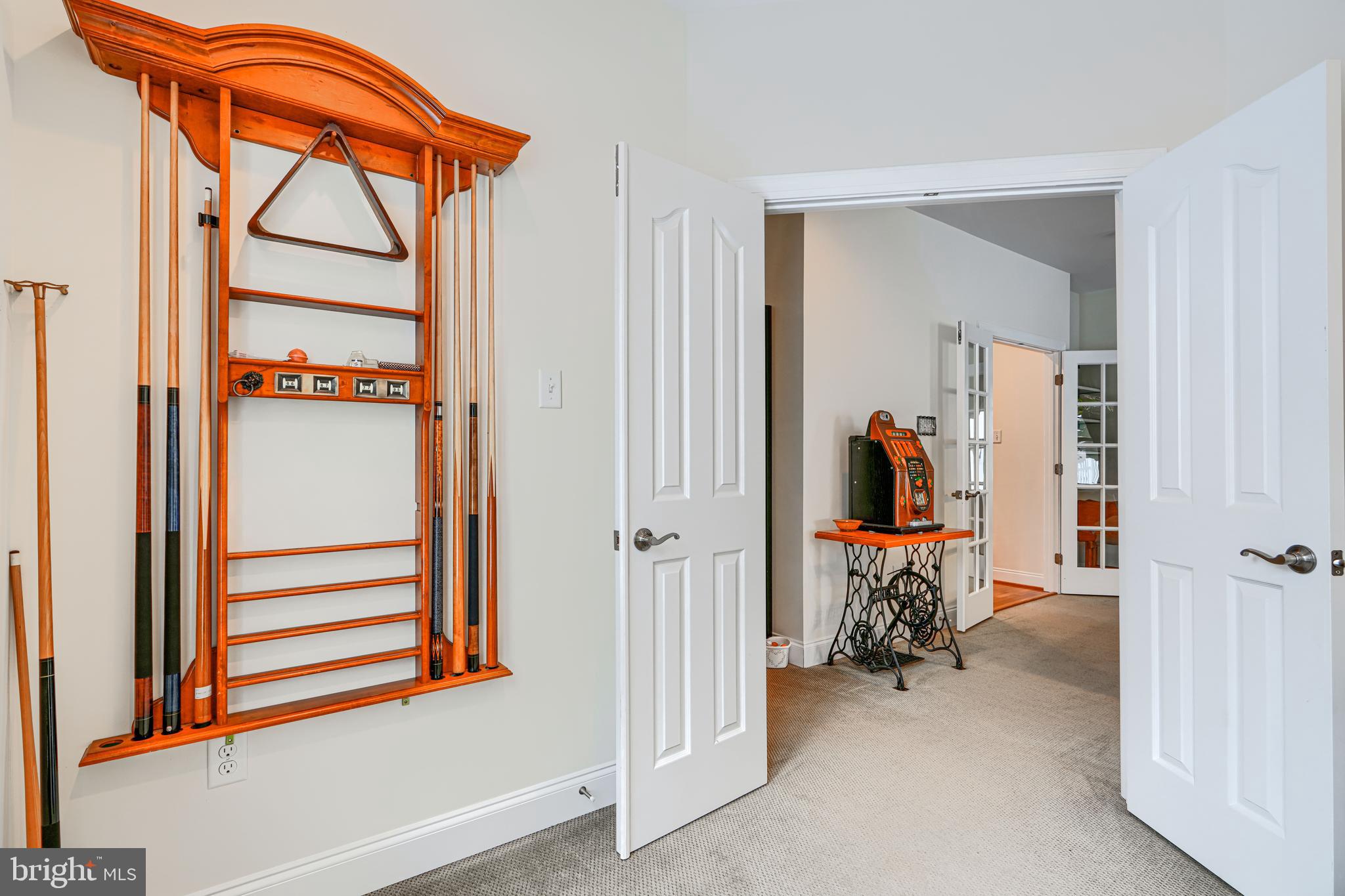 LAKESIDE FARMS - Residential