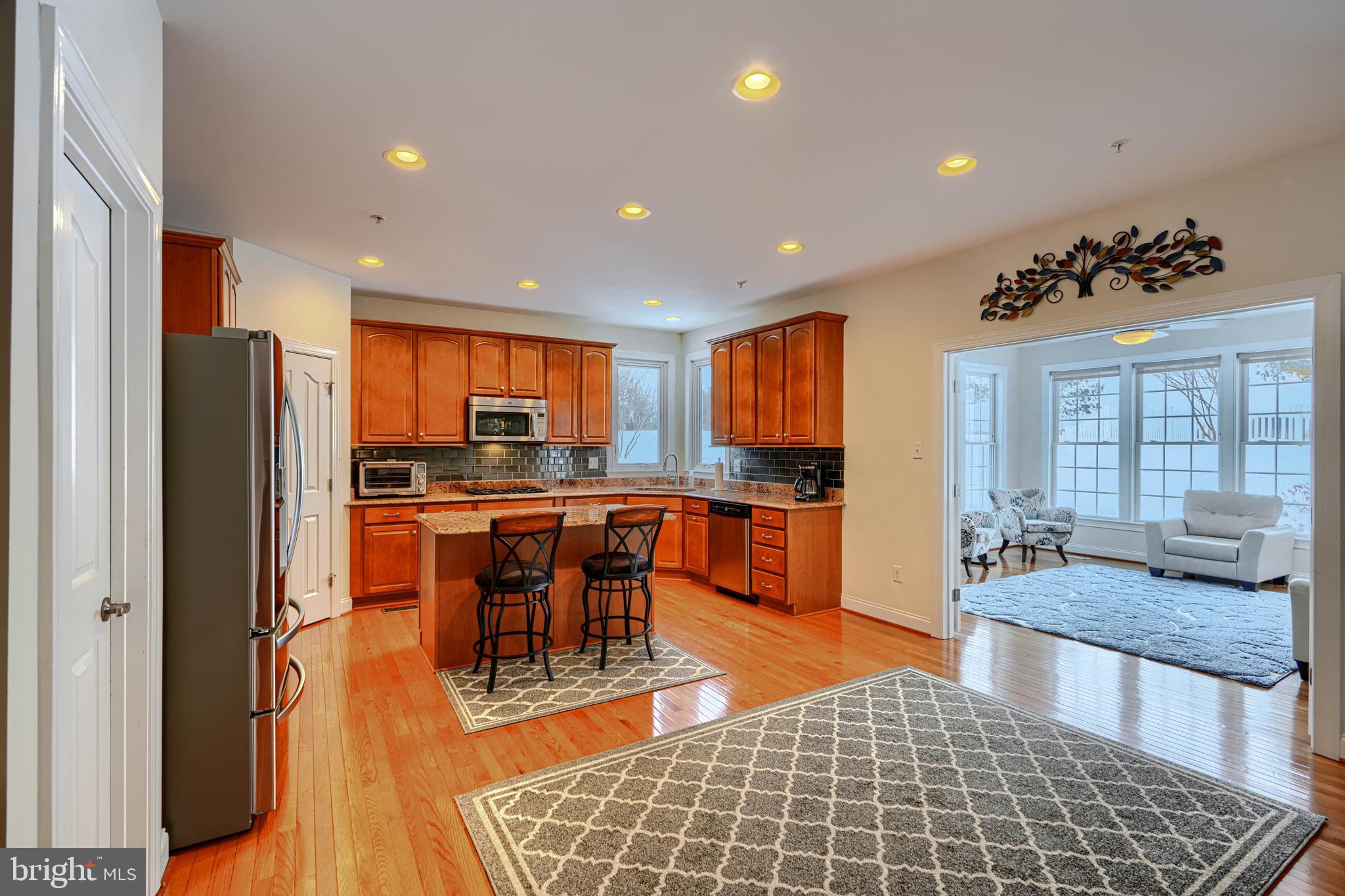 LAKESIDE FARMS - Residential