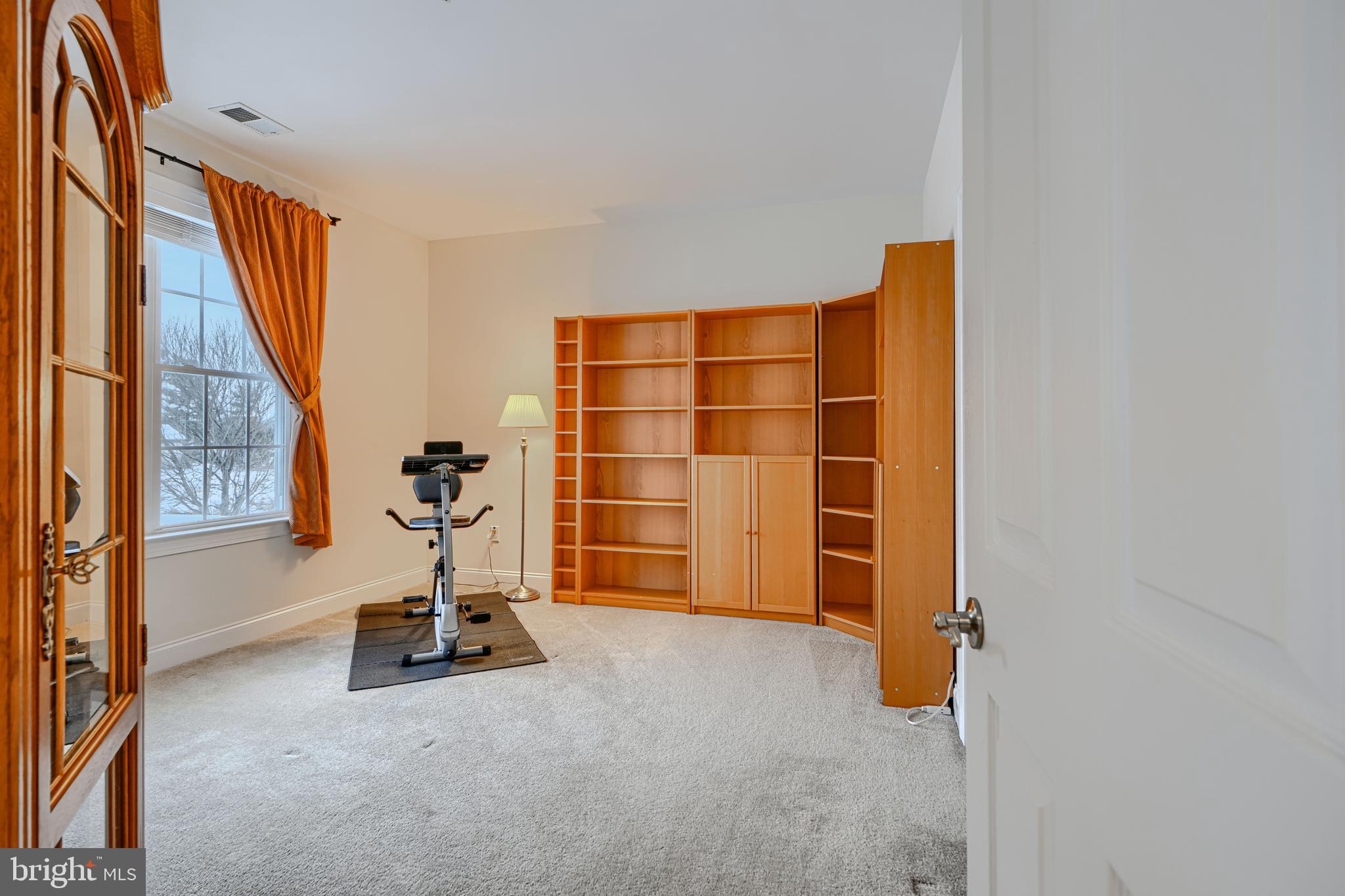 LAKESIDE FARMS - Residential