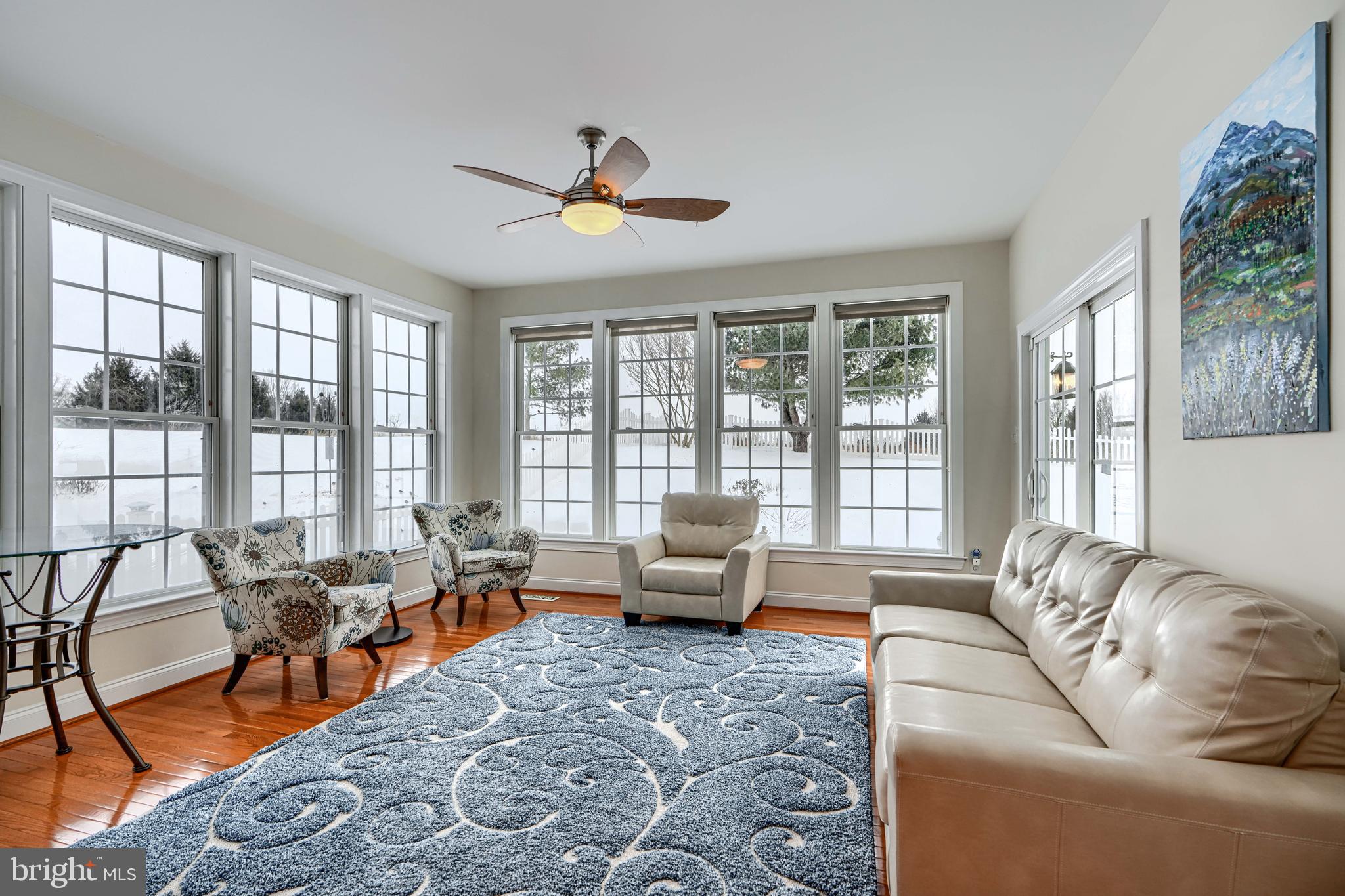 LAKESIDE FARMS - Residential