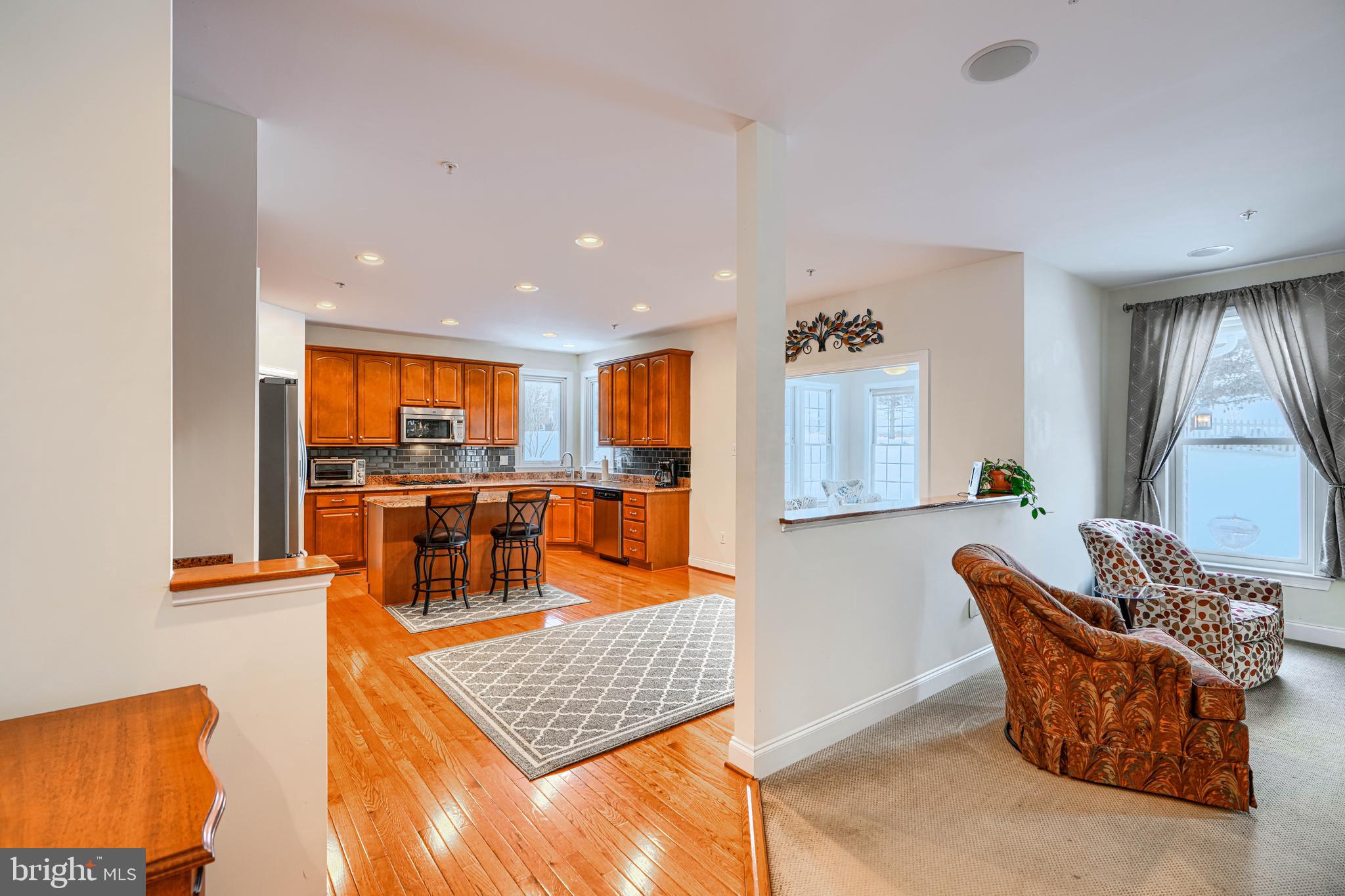 LAKESIDE FARMS - Residential