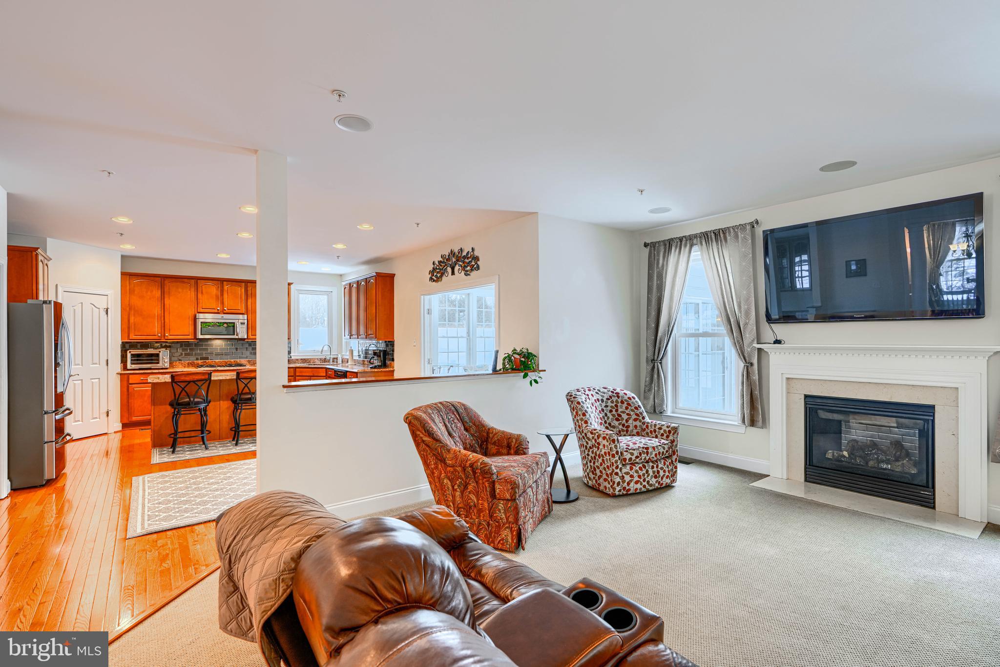 LAKESIDE FARMS - Residential