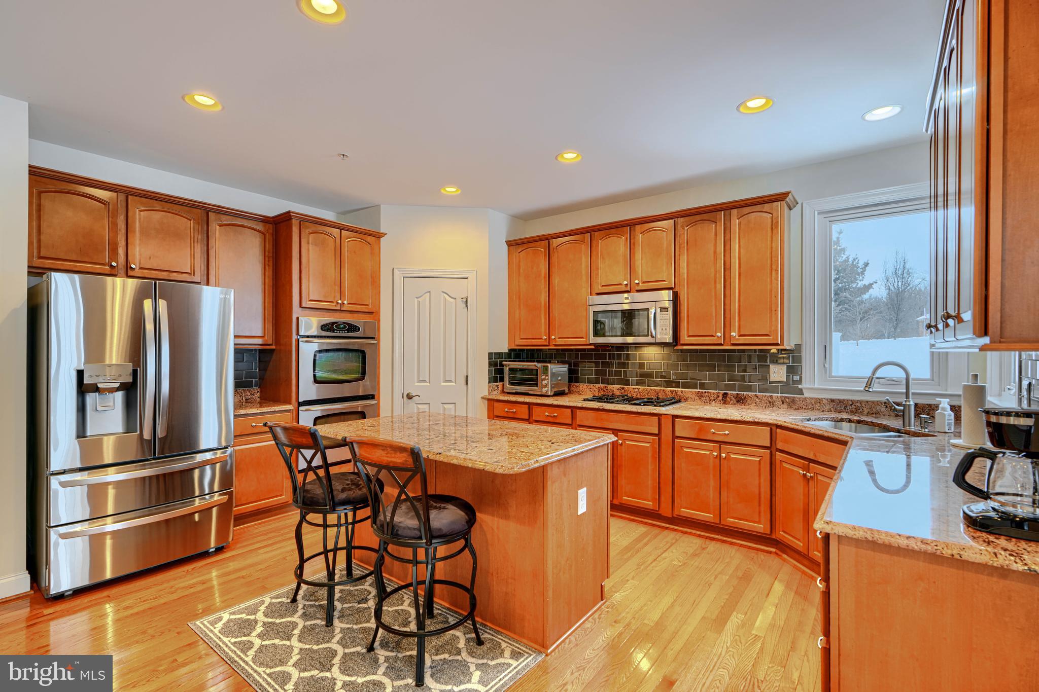 LAKESIDE FARMS - Residential