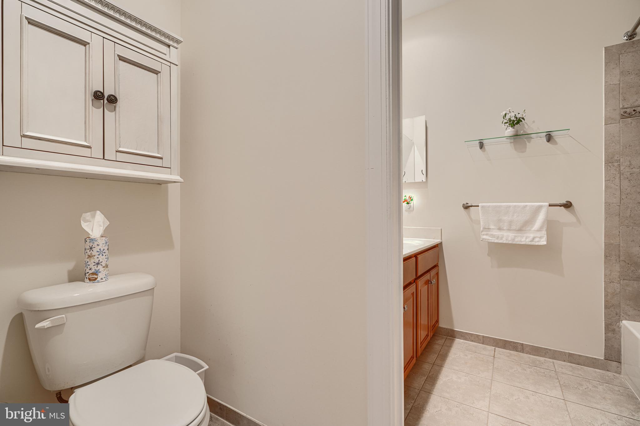 LAKESIDE FARMS - Residential