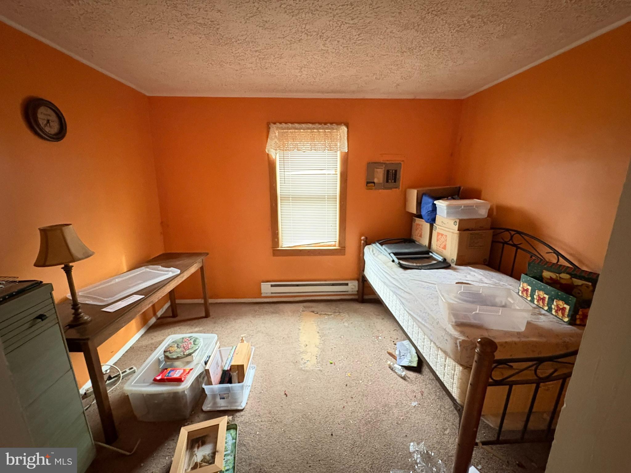 SHORELAND - Residential