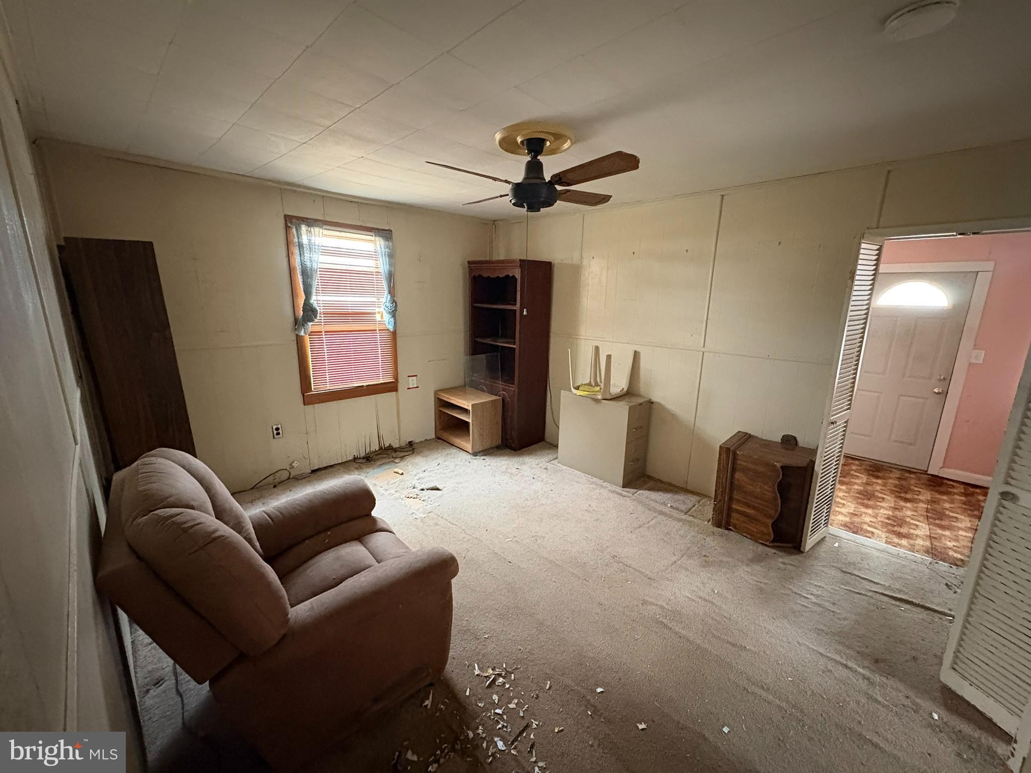 SHORELAND - Residential