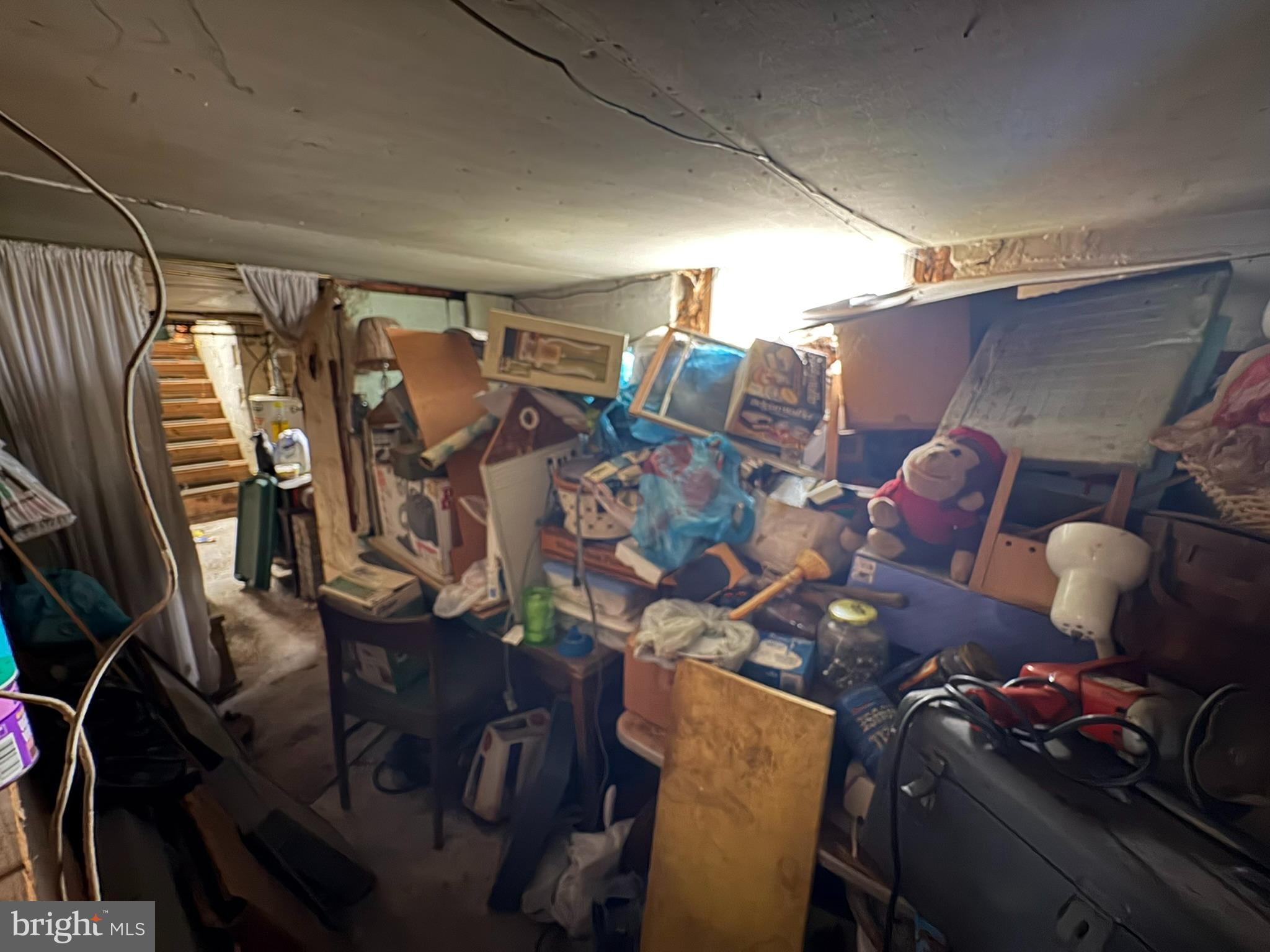 SHORELAND - Residential