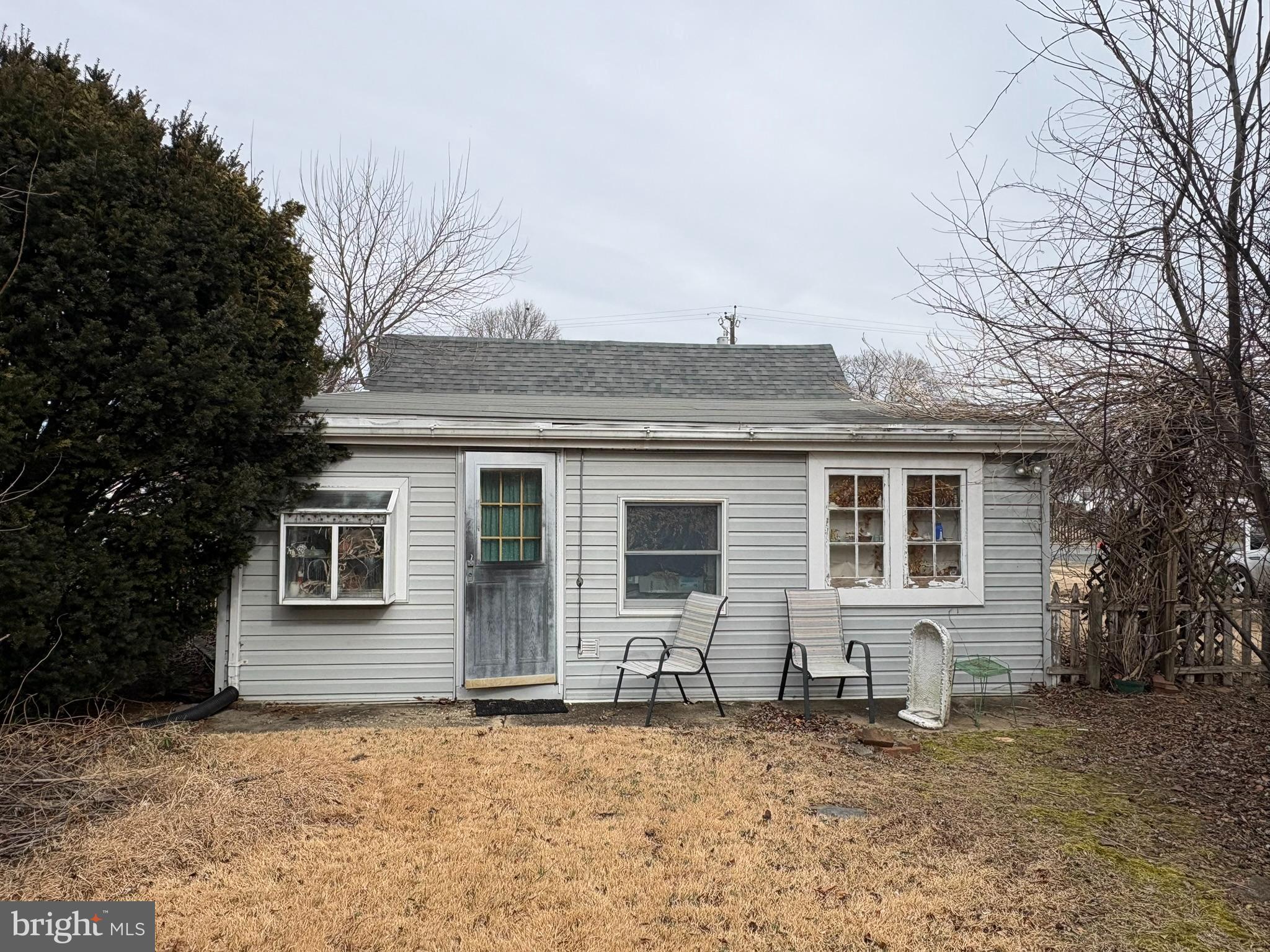 SHORELAND - Residential