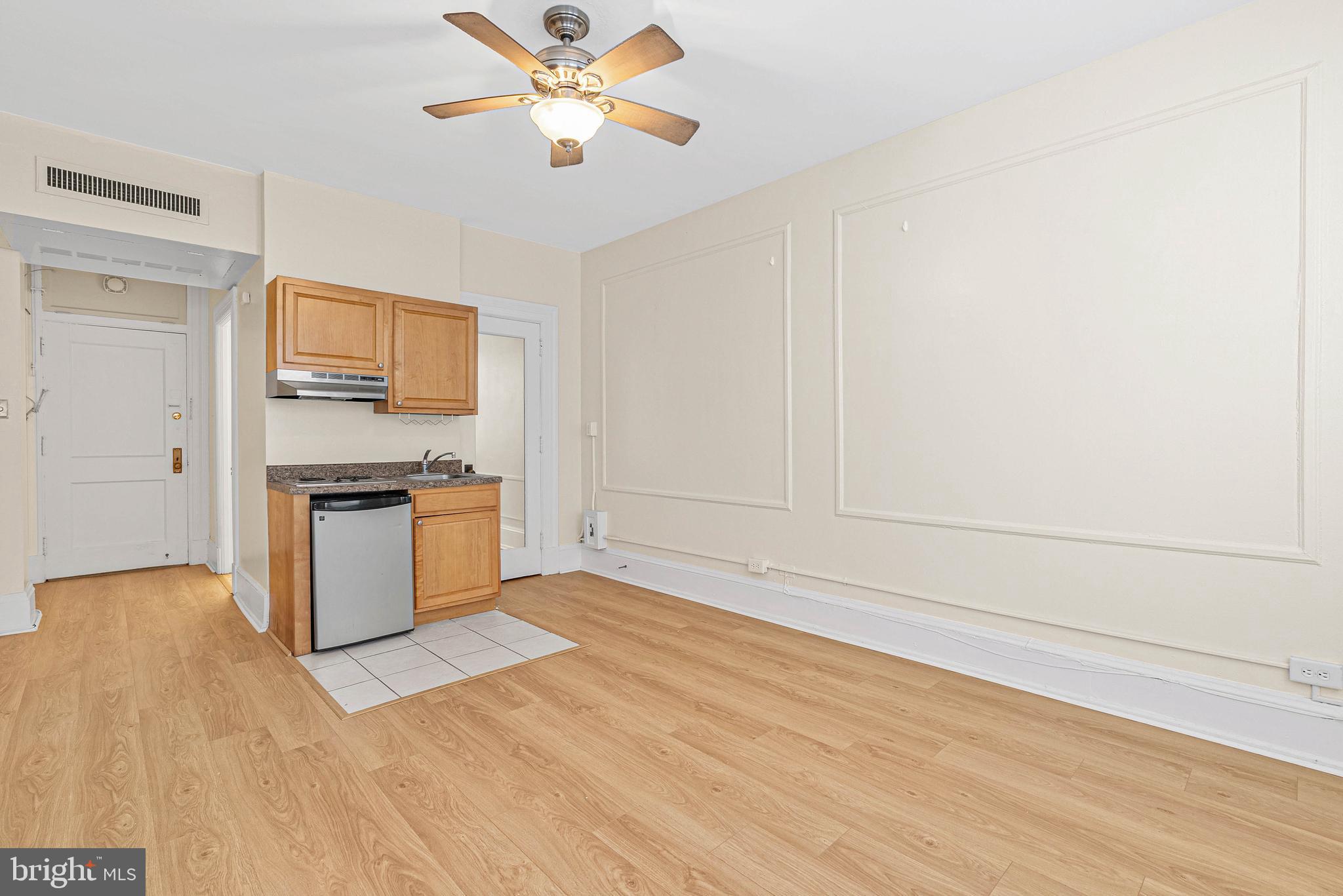 1324 LOCUST STREET 1102