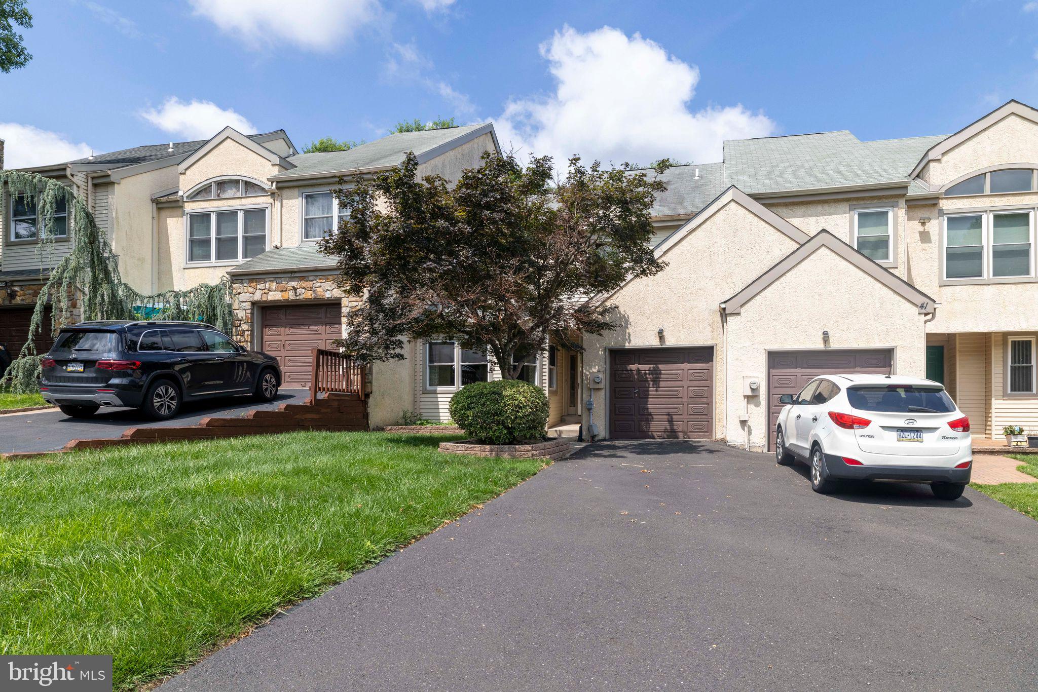 39 W BELLWOOD DRIVE