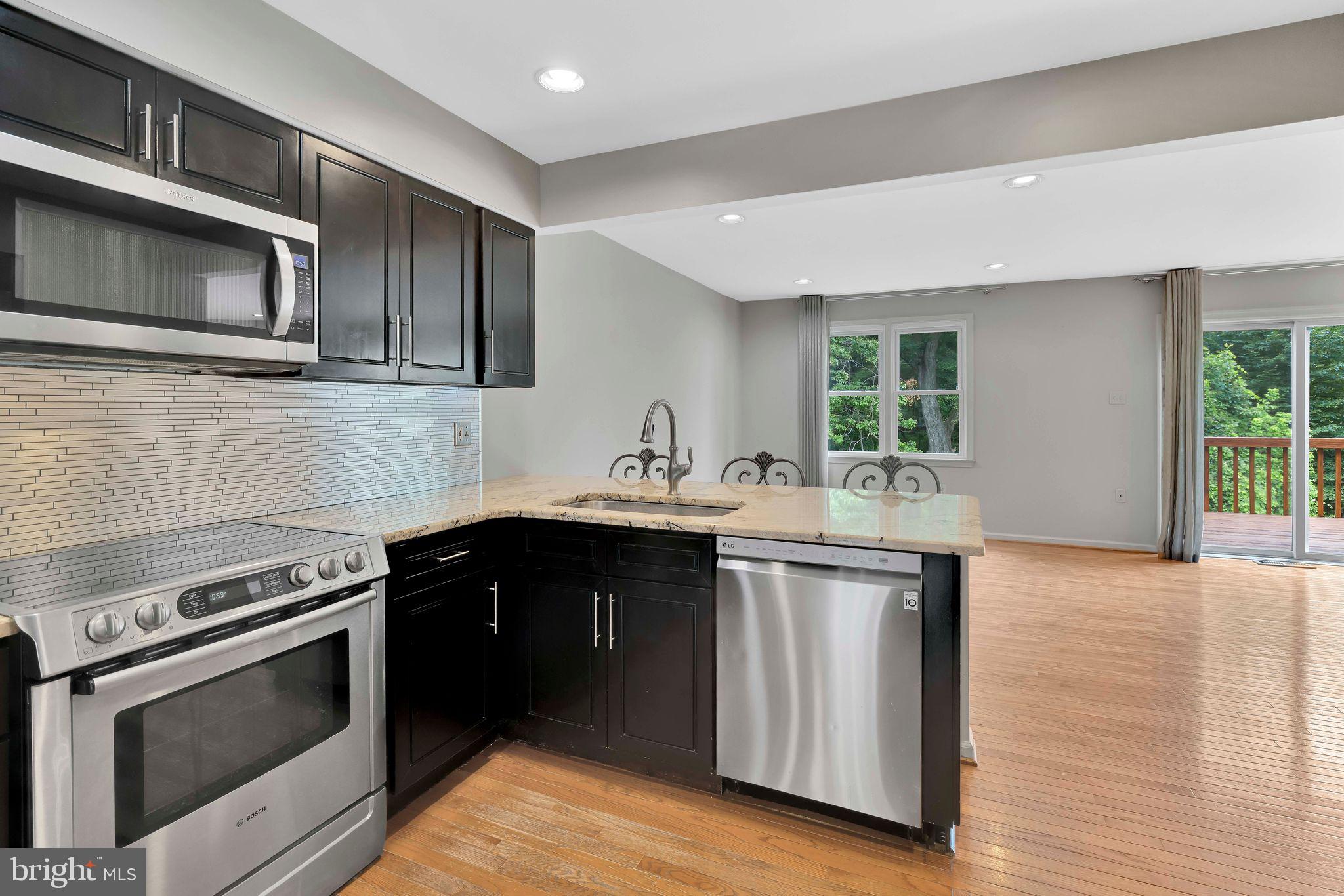 39 W BELLWOOD DRIVE