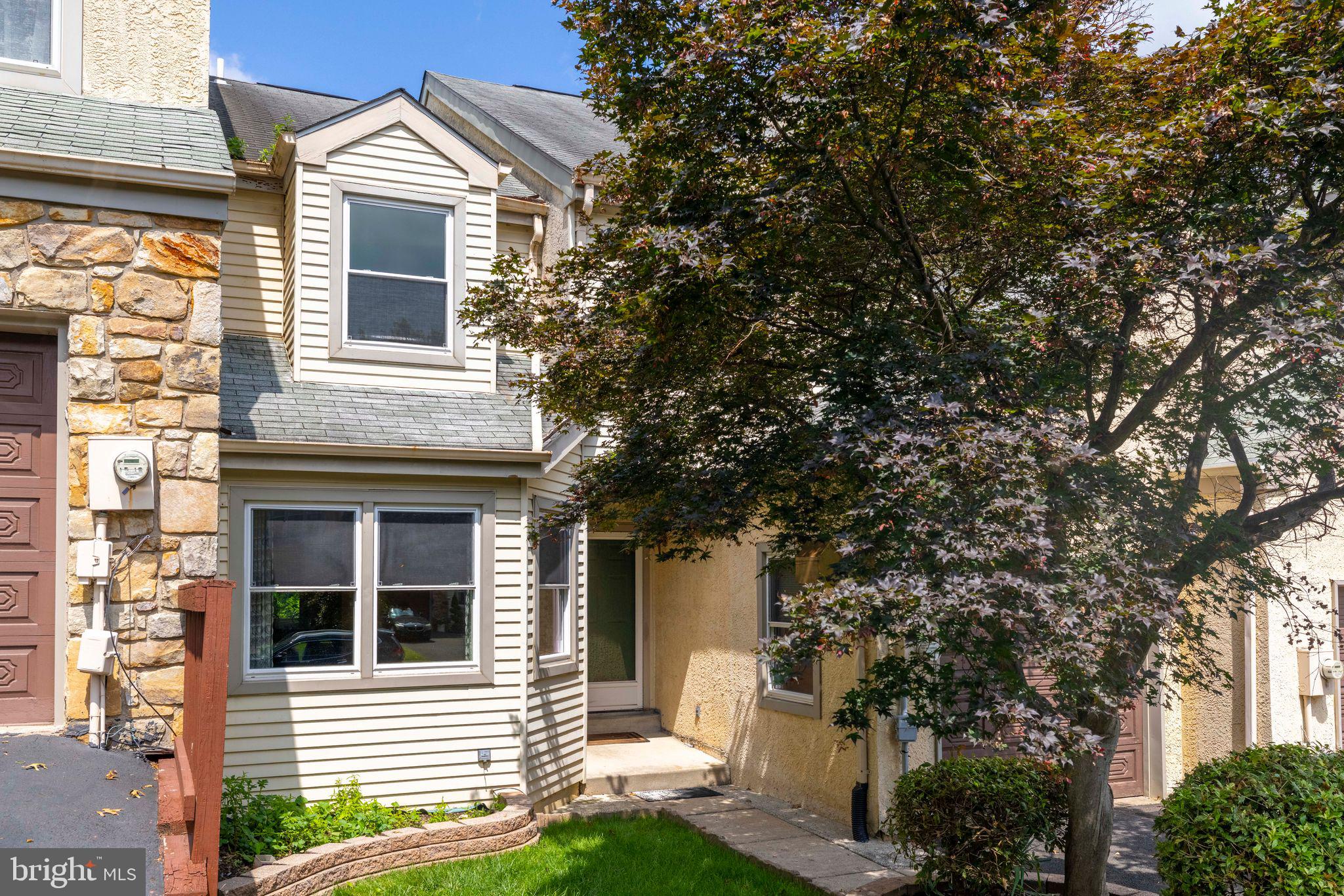 39 W BELLWOOD DRIVE