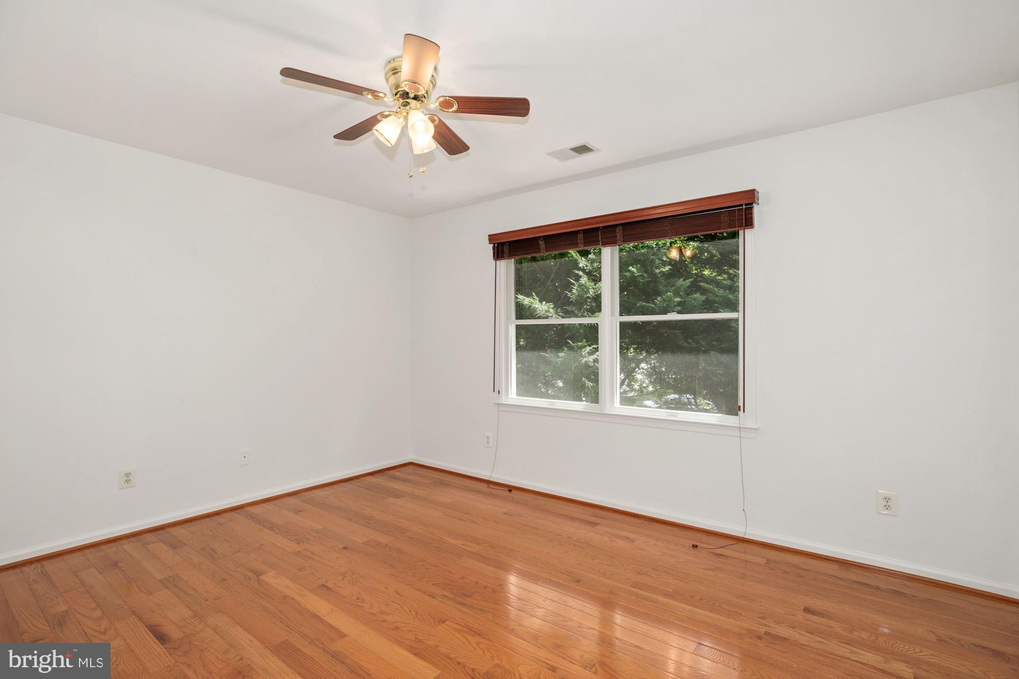 FAIR LAKES CHASE - Residential Lease