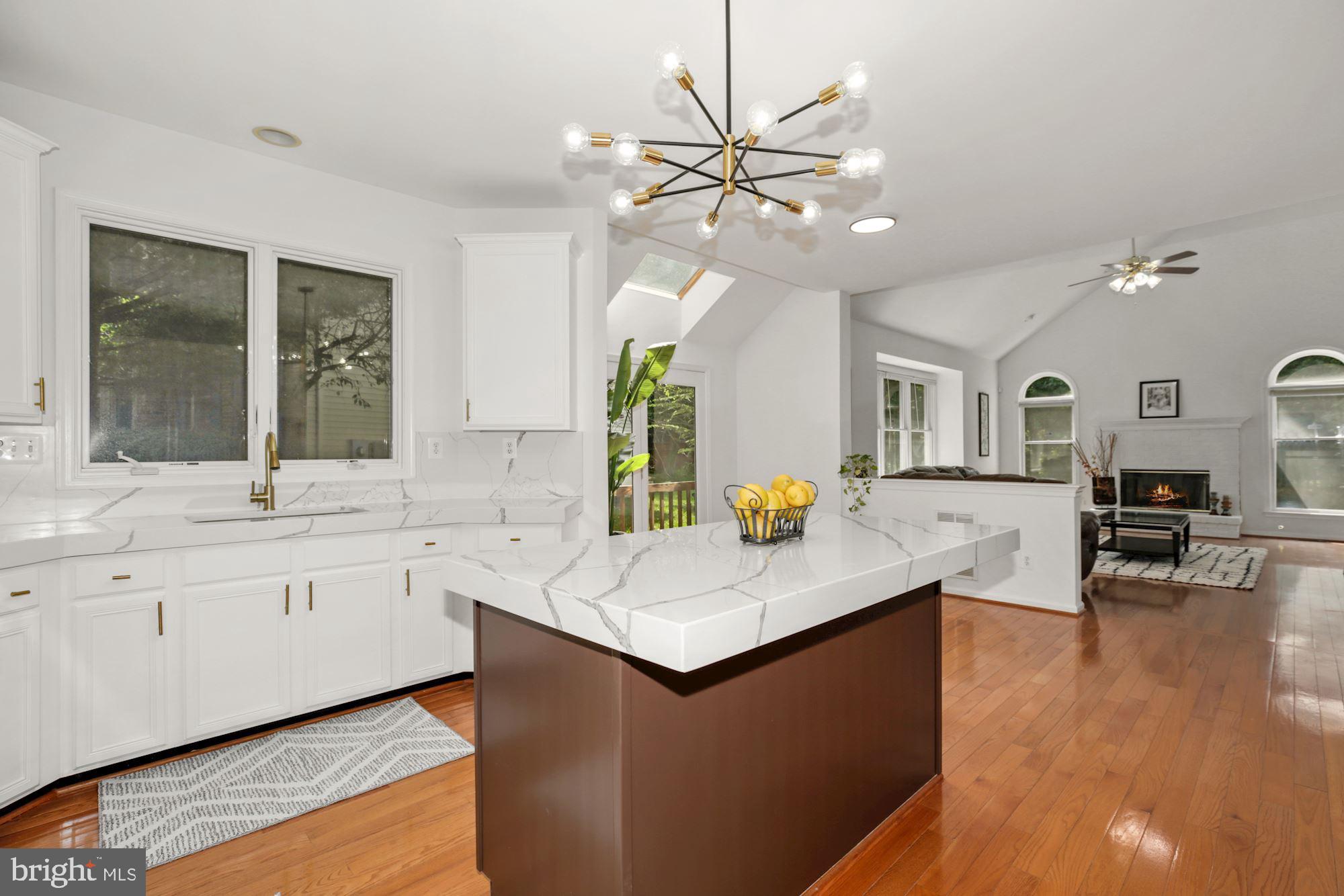 FAIR LAKES CHASE - Residential Lease