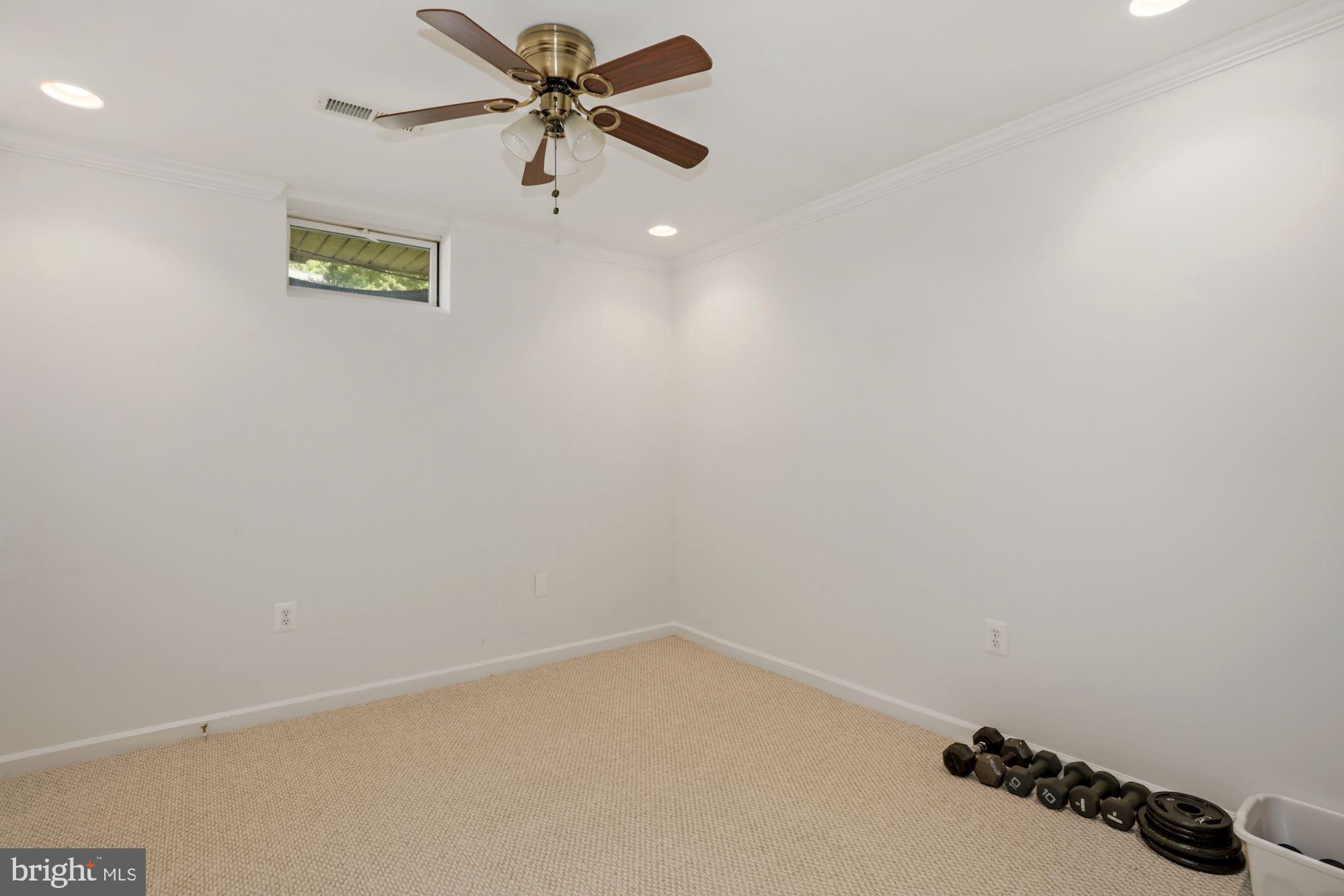 FAIR LAKES CHASE - Residential Lease