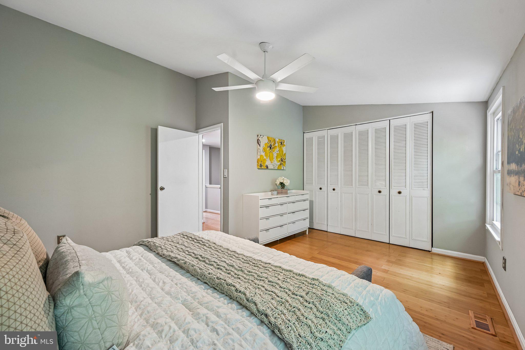 SILVER SPRING CNTRY CLUB - Residential