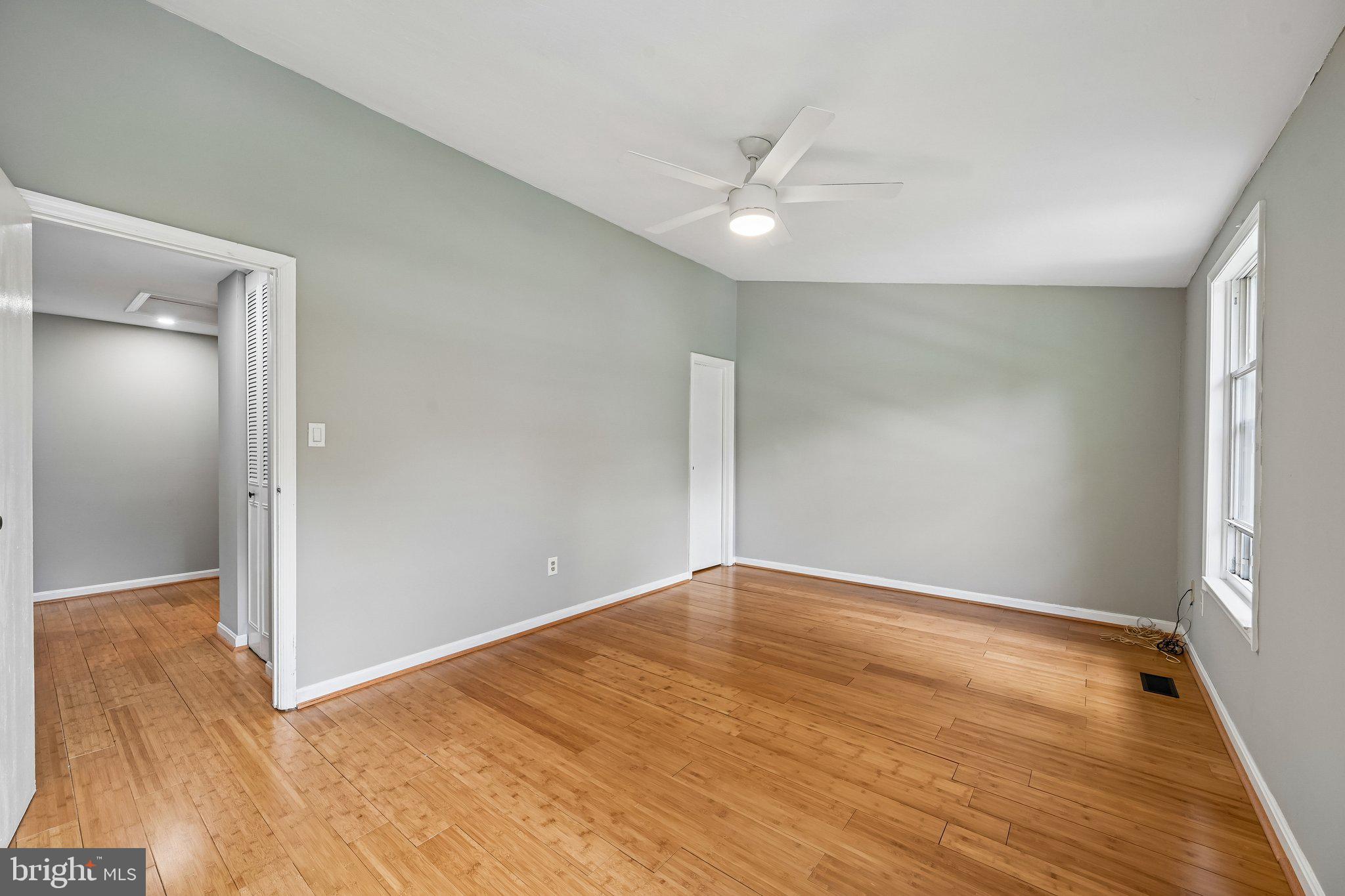 SILVER SPRING CNTRY CLUB - Residential