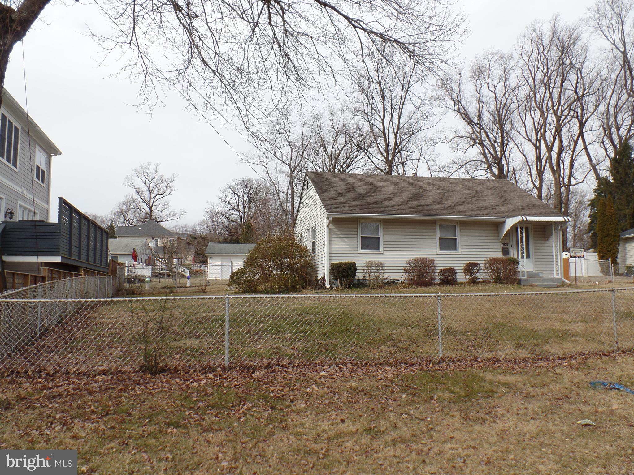 PIMMIT HILLS - Residential Lease