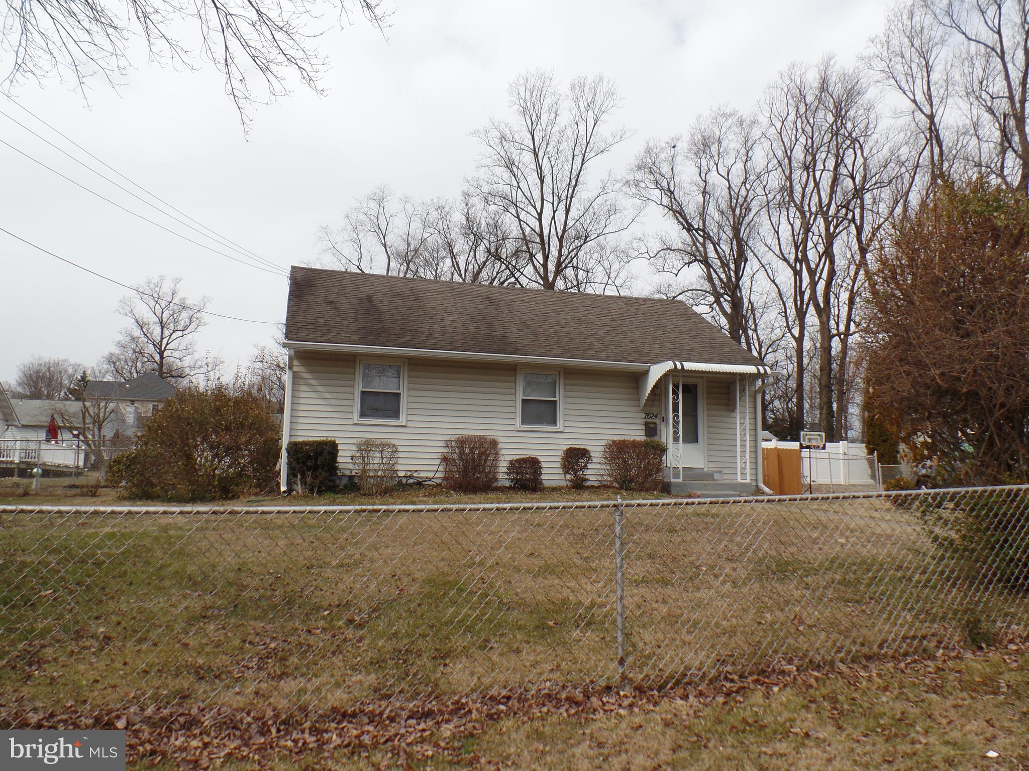 PIMMIT HILLS - Residential Lease