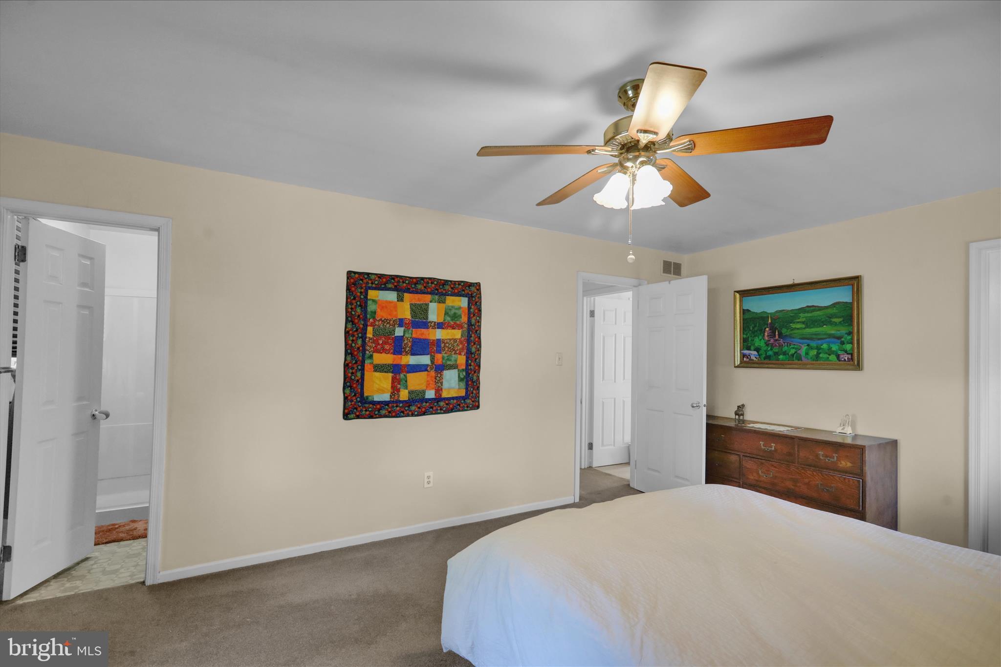 FARMING RIDGE - Residential